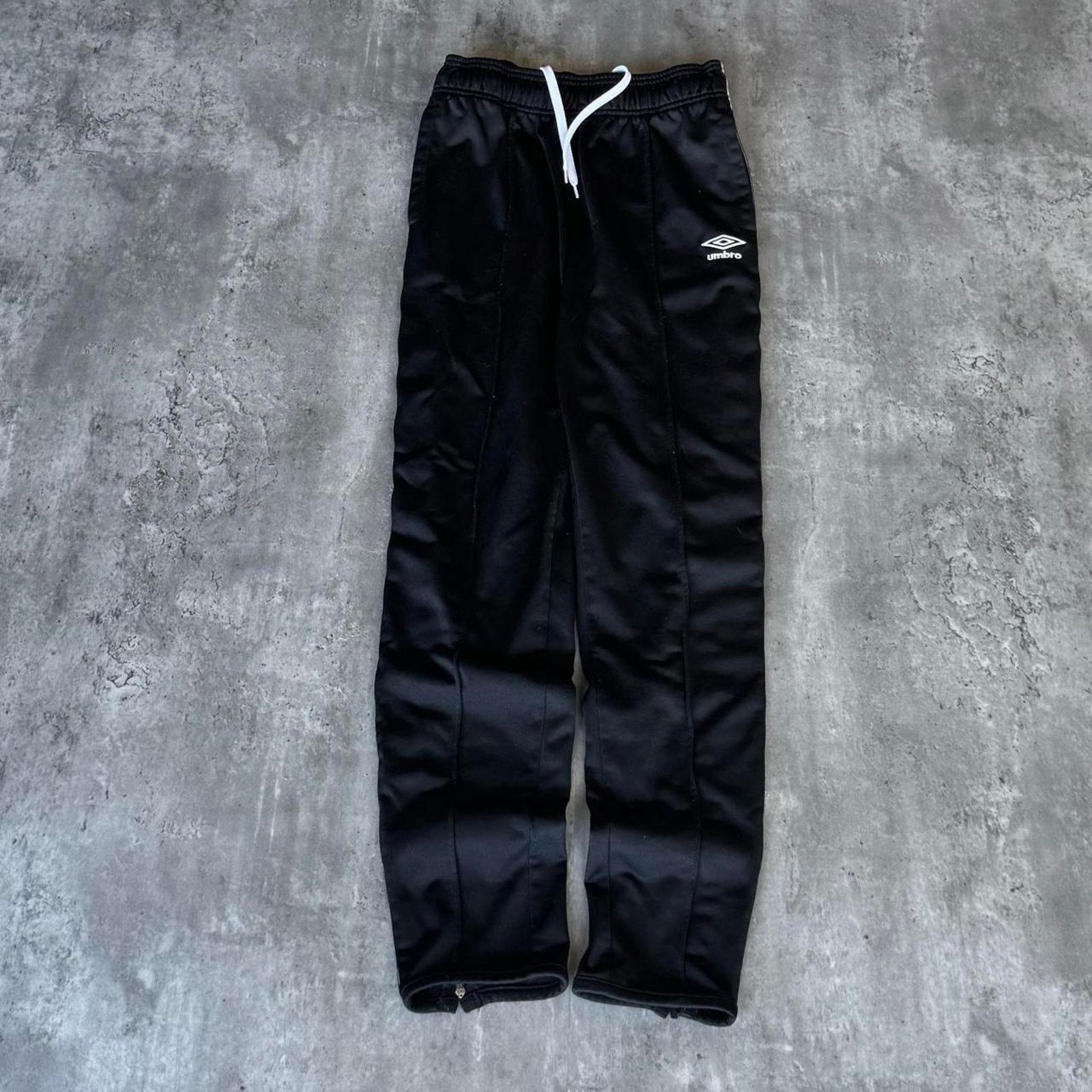 Kappa × Umbro × Vintage Vintage Y2K Black Umbro Embroidered Grunge Opium Sweatpants Size US 28 / EU 44 - 1 Thumbnail