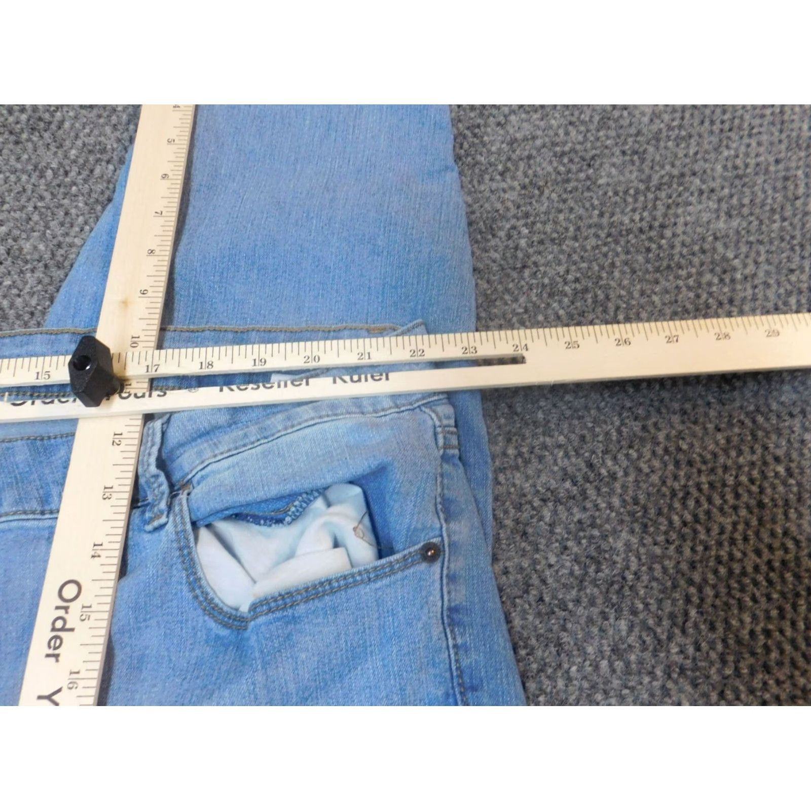 Old Navy Old Navy Jeans Womens 26 Blue Regular Skinny Denim Plus 29 Inseam Zipper Pockets Size 26" / US 2 / IT 38 - 3 Thumbnail