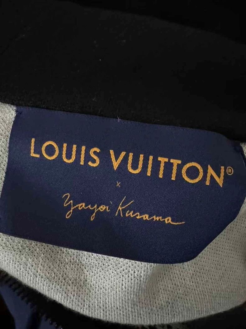 Louis Vuitton Louis Vuitton Yayoi Kusama Cashmere Knit Zip Hoodie 2501-Ne Size US S / EU 44-46 / 1 - 4 Thumbnail