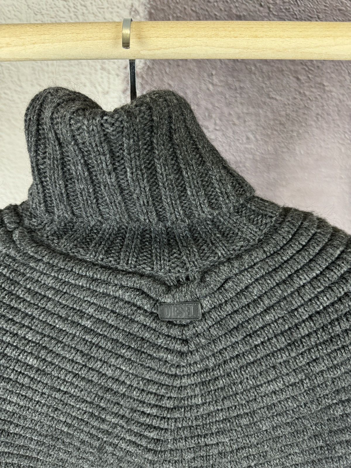 Diesel Diesel avant garde vintage grey turtleneck poncho sweater Size S / US 4 / IT 40 - 15 Thumbnail