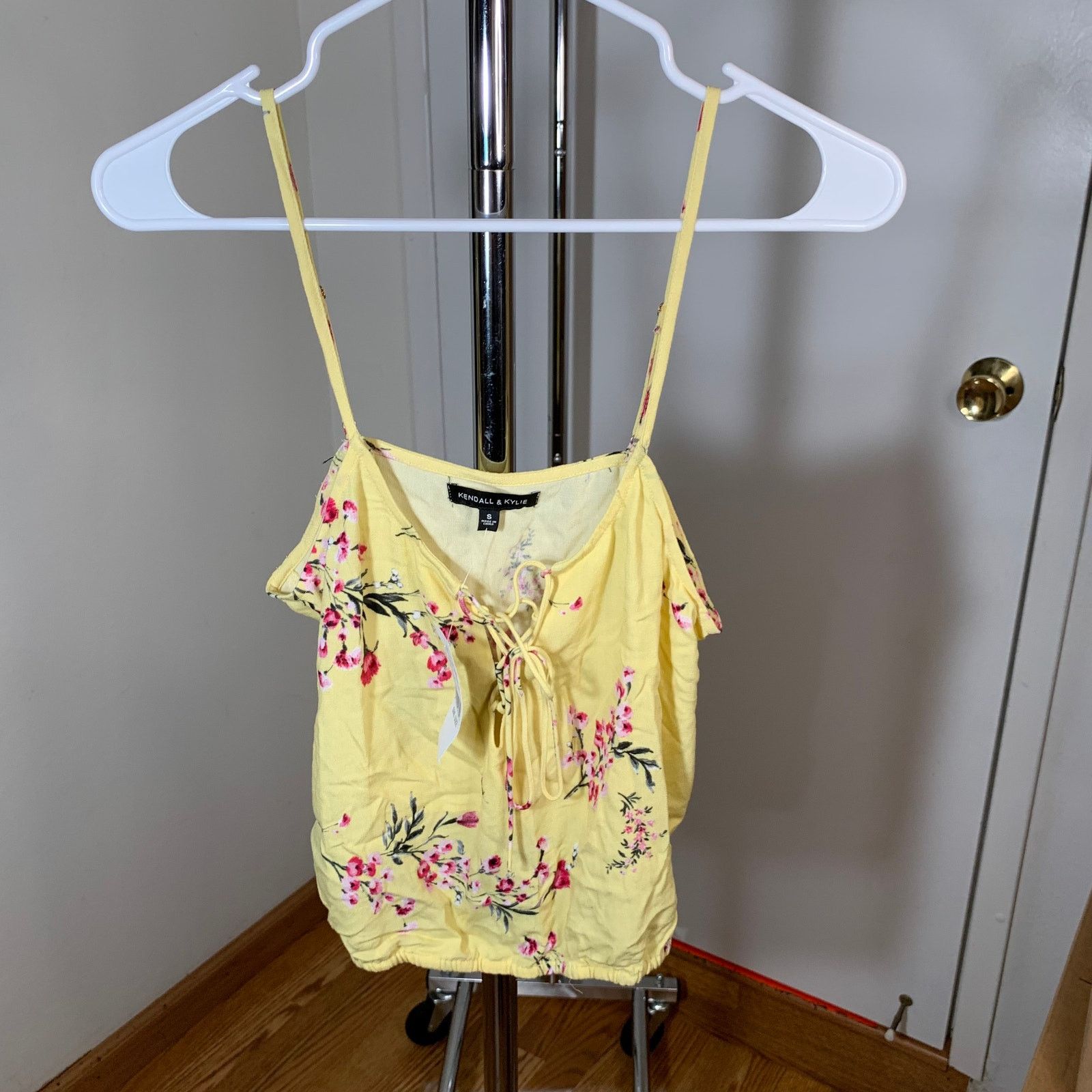 Other Kendall & Kylie Yellow Women's Top Size S (NWT) Size S / US 4 / IT 40 - 1 Thumbnail
