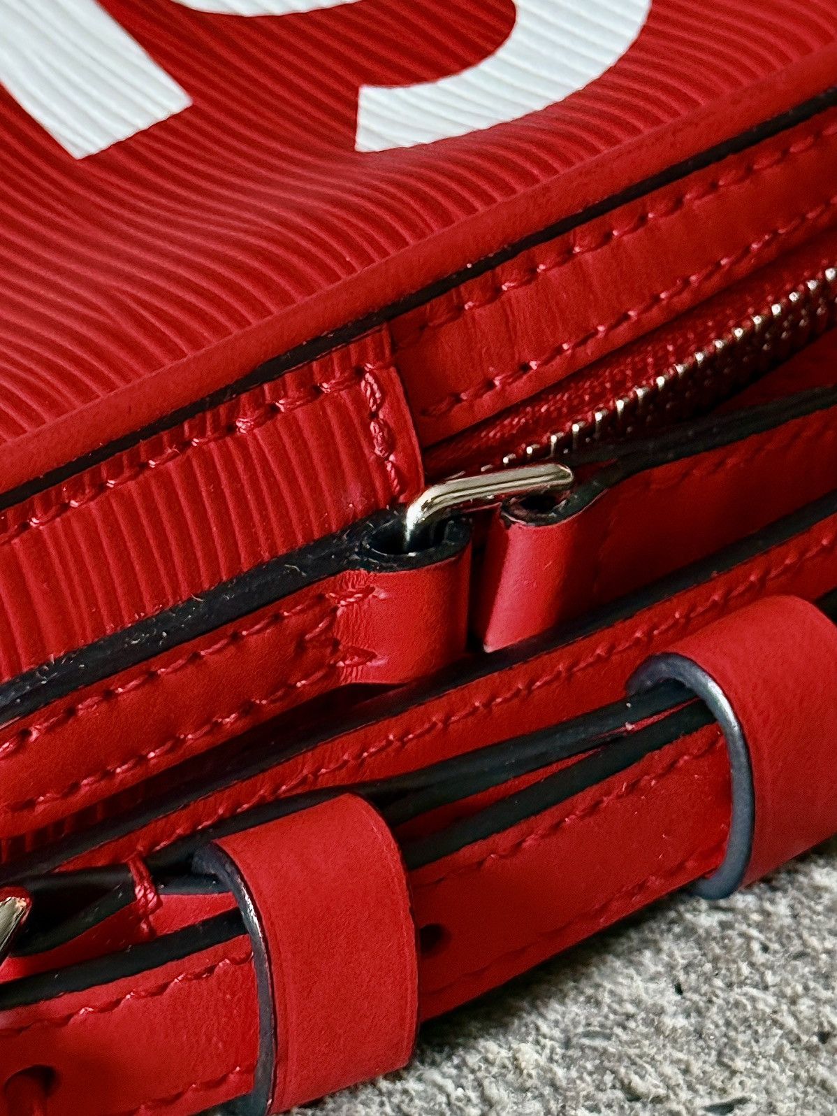Louis Vuitton × Supreme Louis Vuitton - Supreme - FW2017 - Danube PPM - Sling Bag Size ONE SIZE - 19 Thumbnail