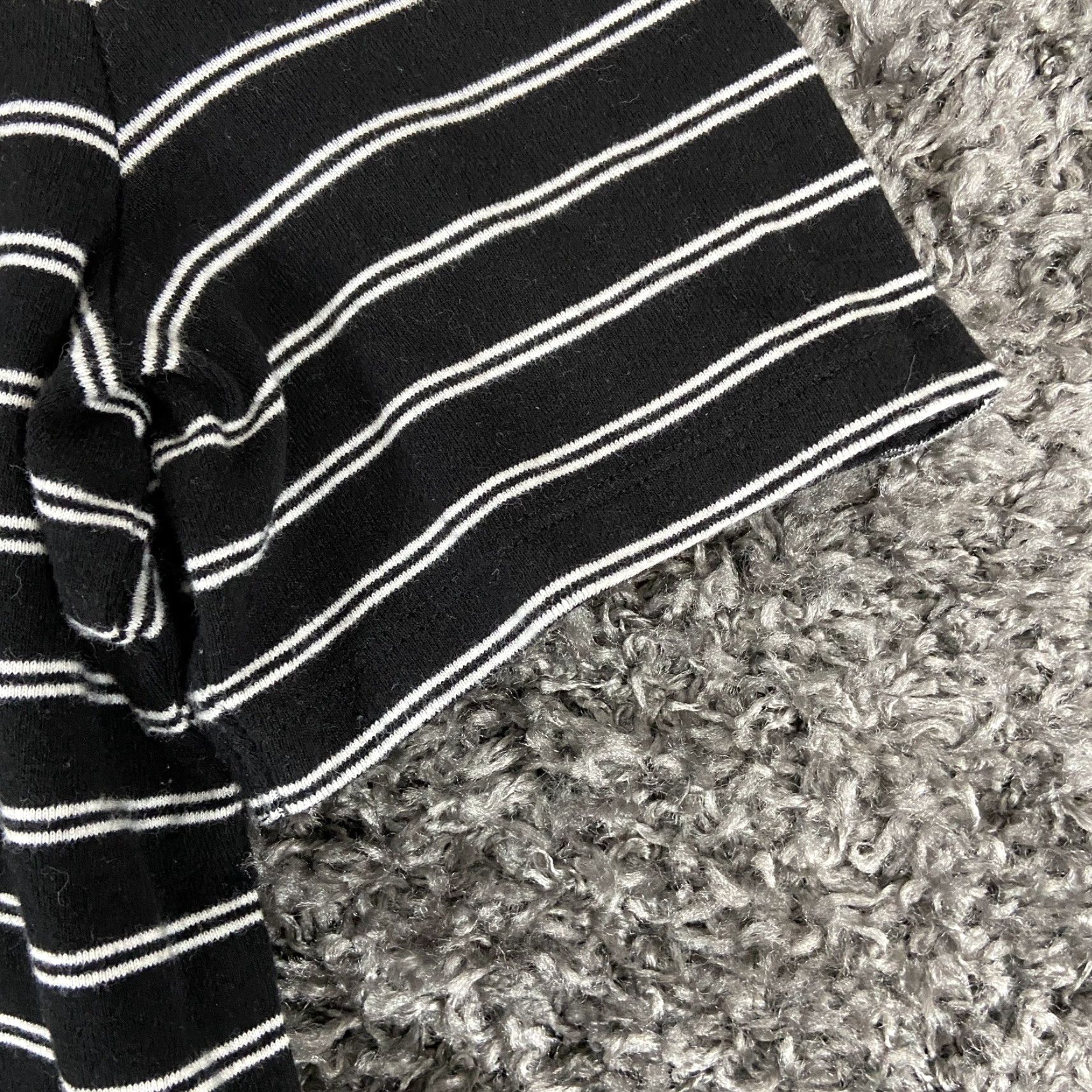 Tommy Hilfiger Tommy Hilfiger Blouse Women L Black Striped Shoulder Cutouts Womens Size L / US 10 / IT 46 - 3 Thumbnail