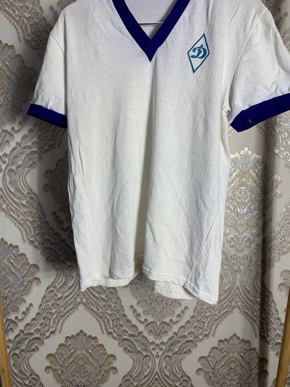 Vintage VERY RARE DYNAMO KYIV UKRAINIAN SOCCER JERSEY RETRO Y2K 90s Size US M / EU 48-50 / 2 - 3 Thumbnail