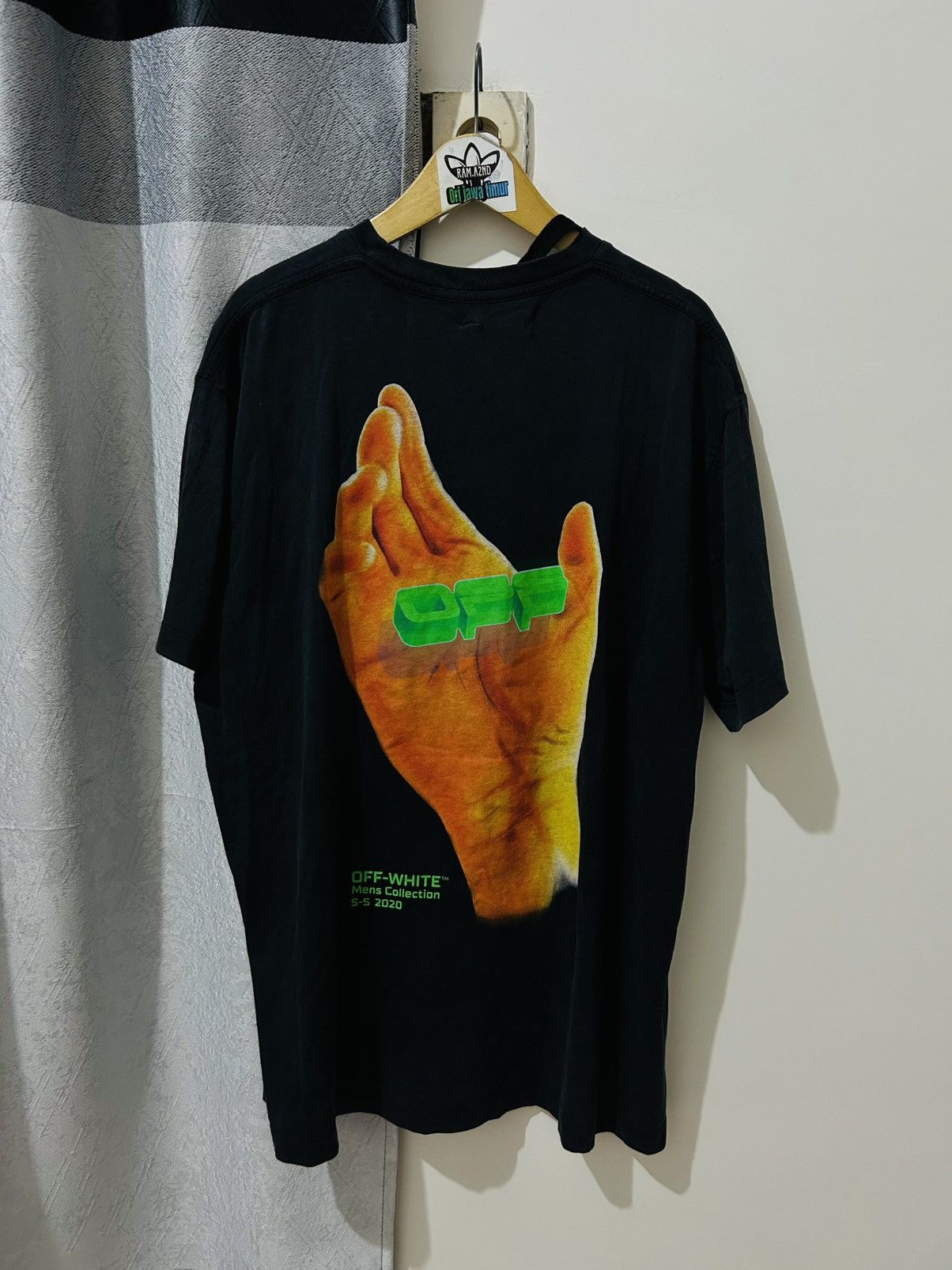 Off-White OFF-WHITE Hand Logo T-shirt Size US XL / EU 56 / 4 - 1 Thumbnail