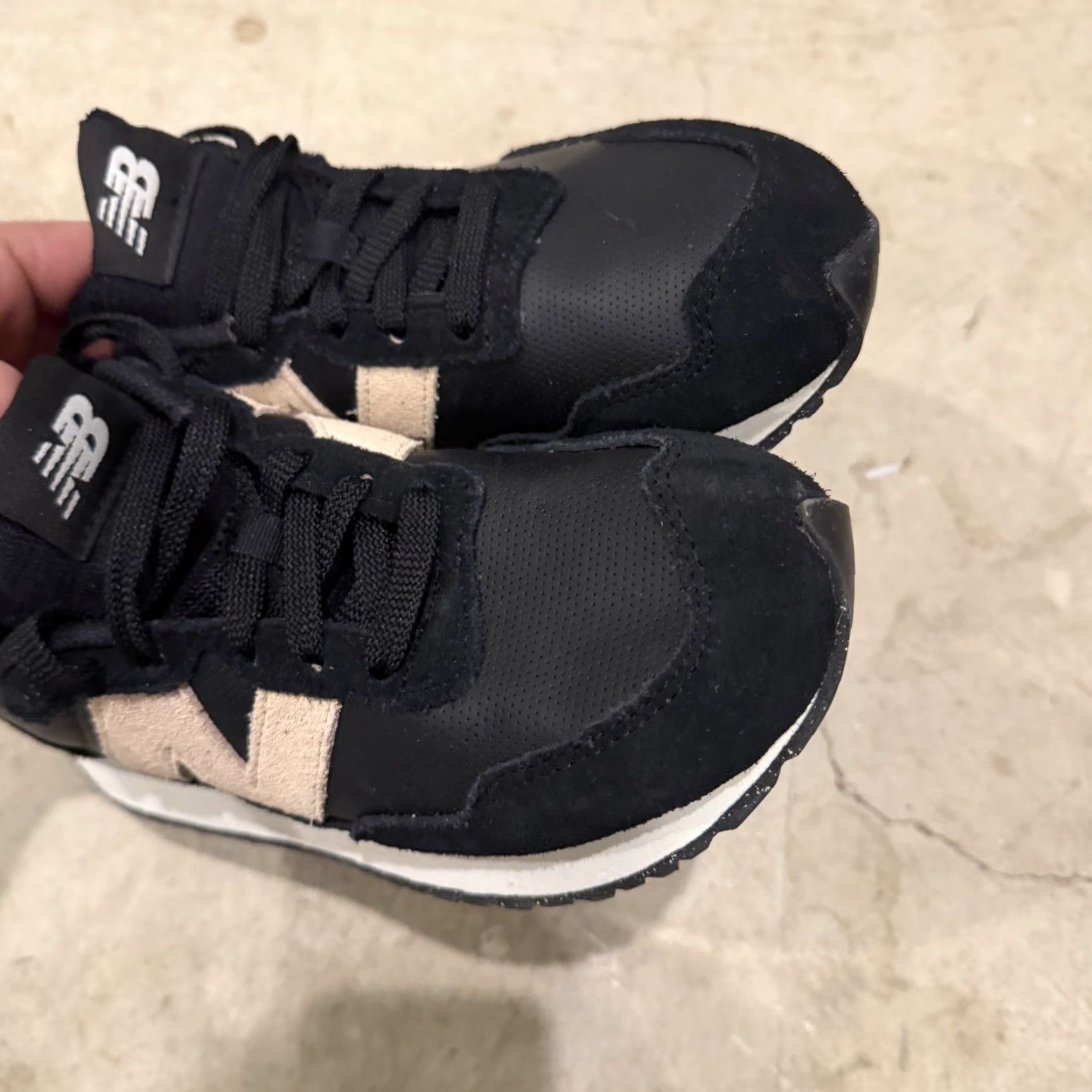 New Balance New Balance 237 Black Beige Leather Sneaker Low Top Running Shoe Womens 8 Size M / US 6-8 / IT 42-44 - 5 Thumbnail