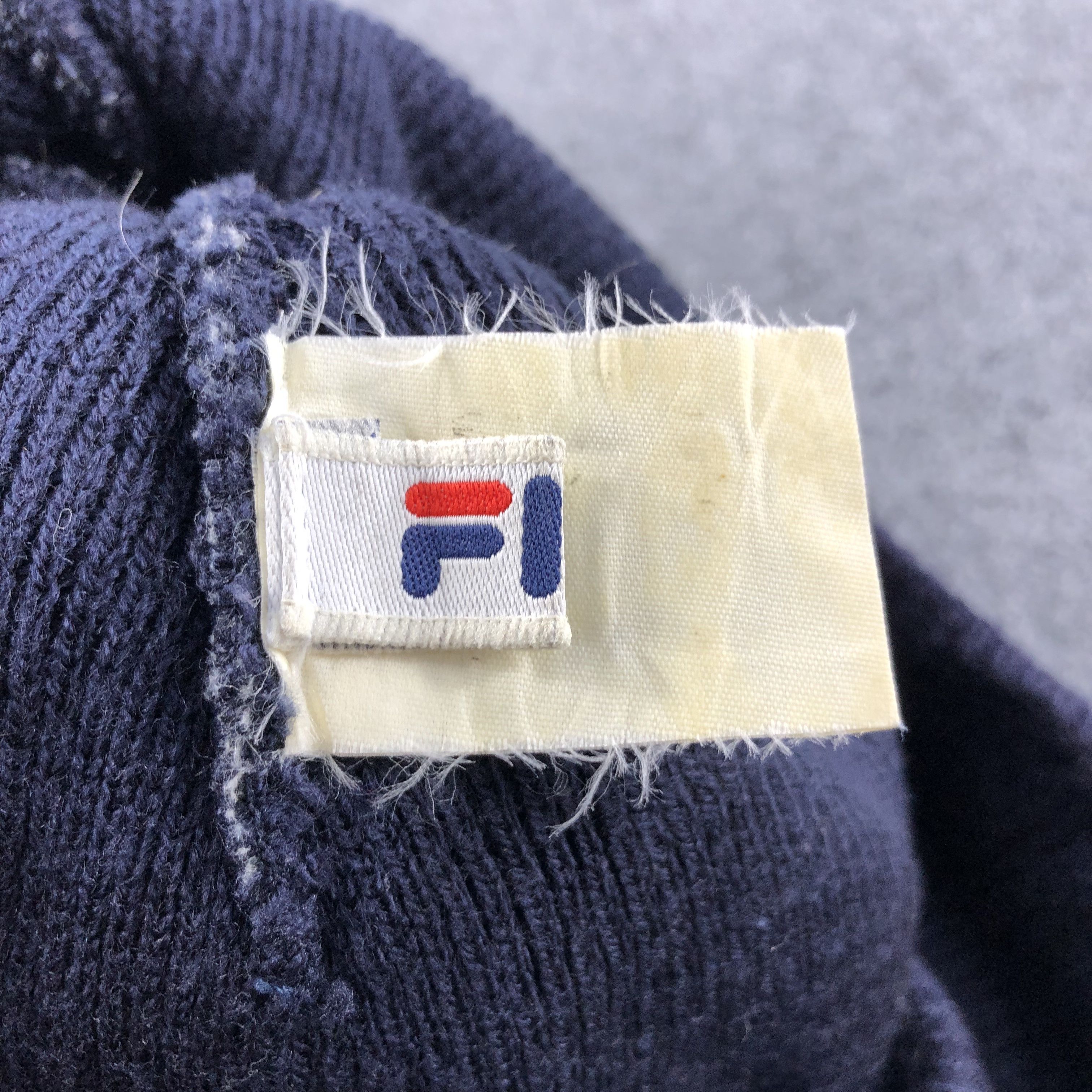 Fila FILA Bucket Hat Beanie Snowcap Snow Hat Winter Hat B365 Size ONE SIZE - 9 Thumbnail