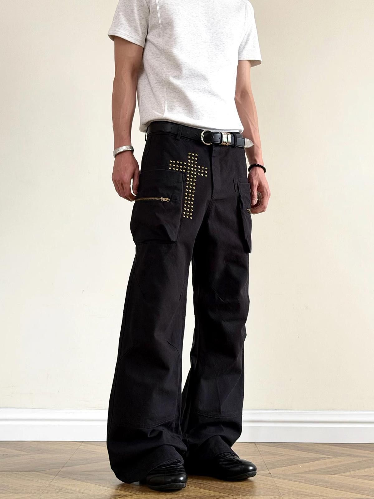 Other Black Cross Rivet Large-Pocket Cargo Straight Pants Size US 30 / EU 46 - 2 Thumbnail