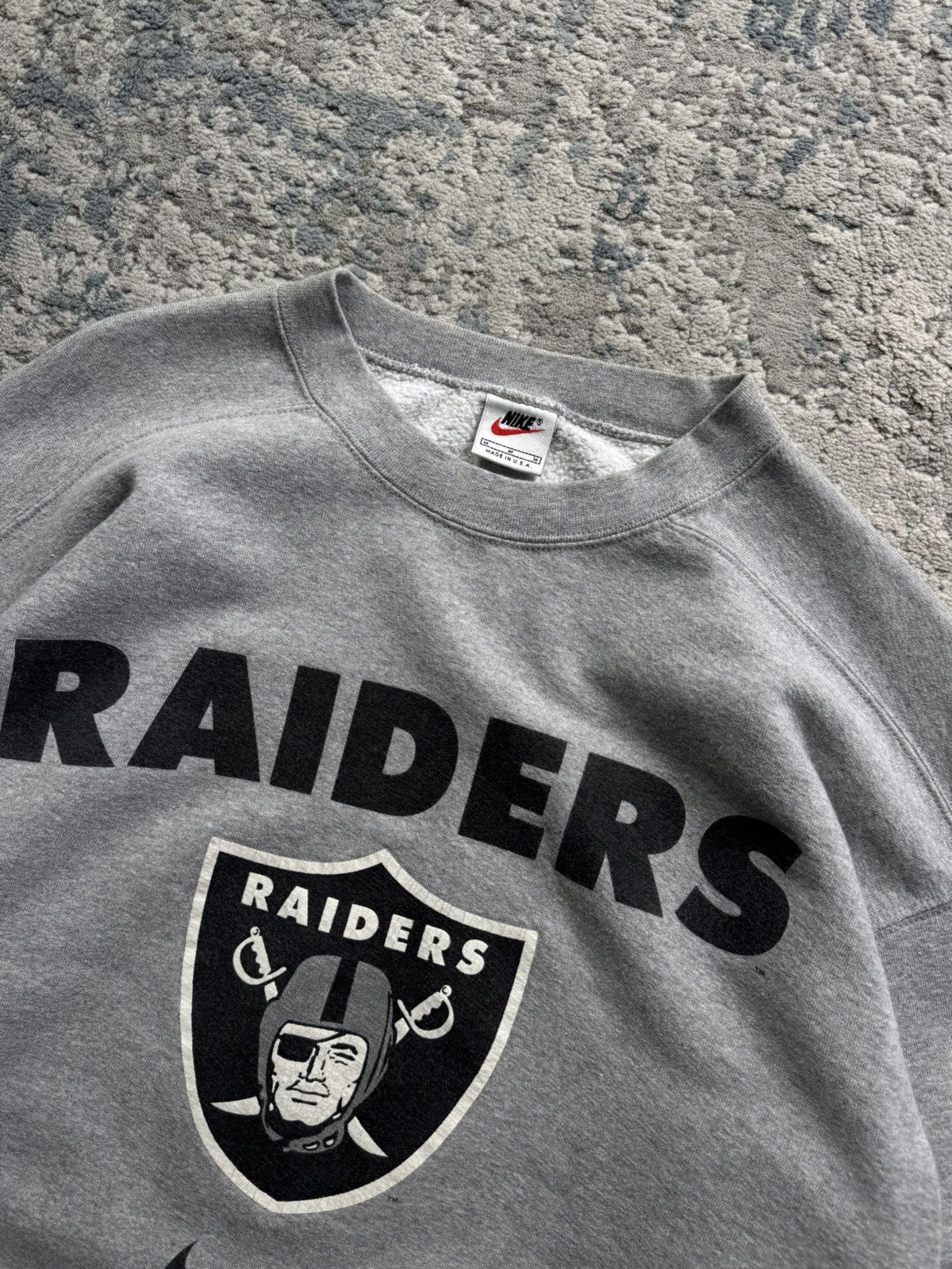 Nike Nike Raiders Vintage 90s Football sweatshirt y2k size M USA Size US M / EU 48-50 / 2 - 4 Thumbnail