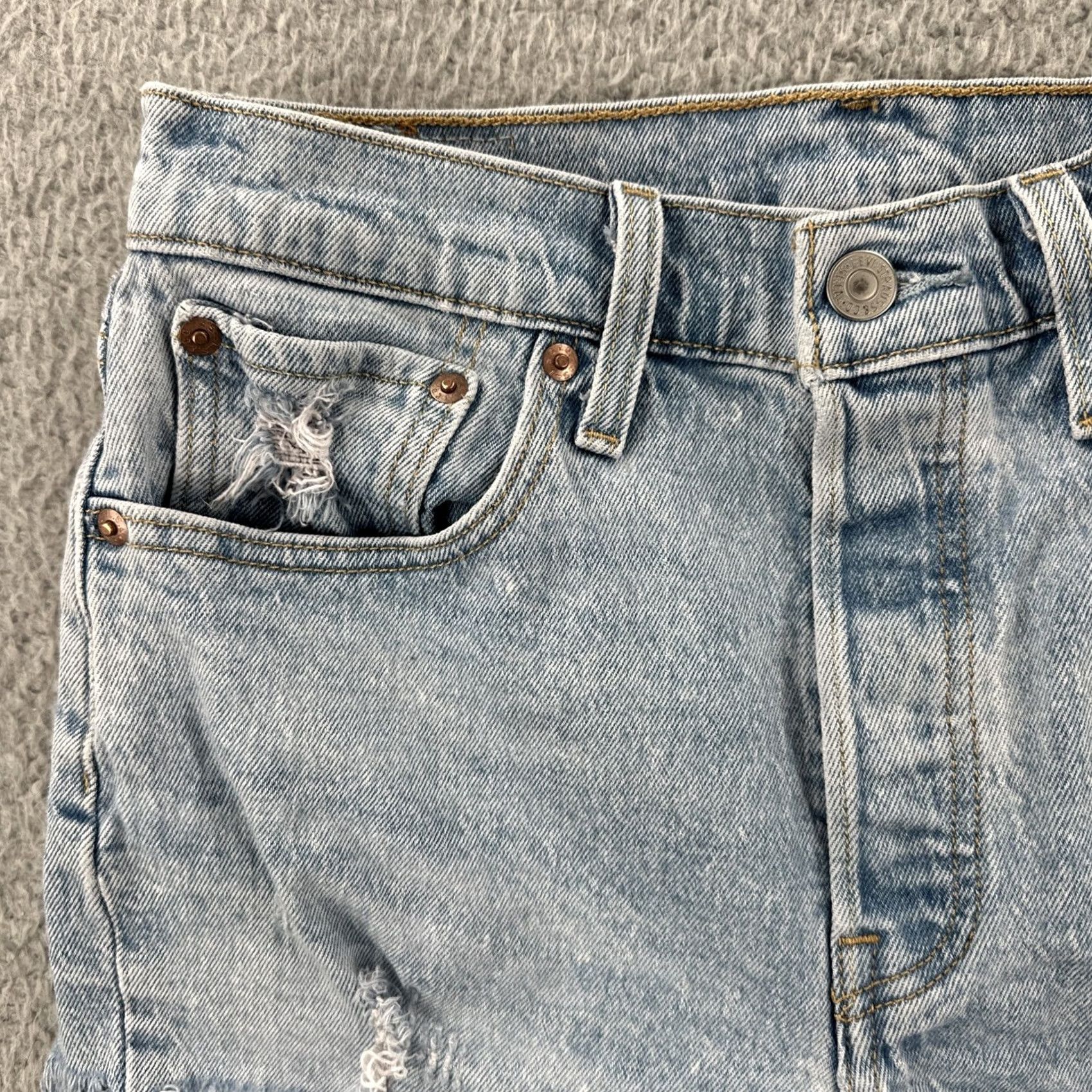 Levi's VINTAGE Levi’s 501 XX Women’s Cut-Off Denim Short Blue 26 Summer Jeans Shorts Womens Regular Fit Size 26" / US 2 / IT 38 - 4 Thumbnail