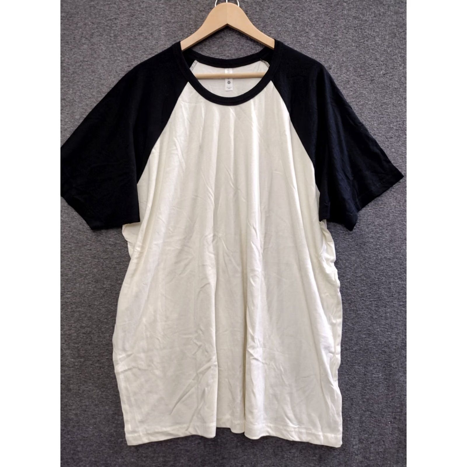 Next Level Next Level T-Shirt Raglan Colorblock Black/White 3XL Adults Unisex Crew Neck Short Sleeve 80s Colorblock Polyester Blend Size US XXL / EU 58 / 5 - 2 Thumbnail