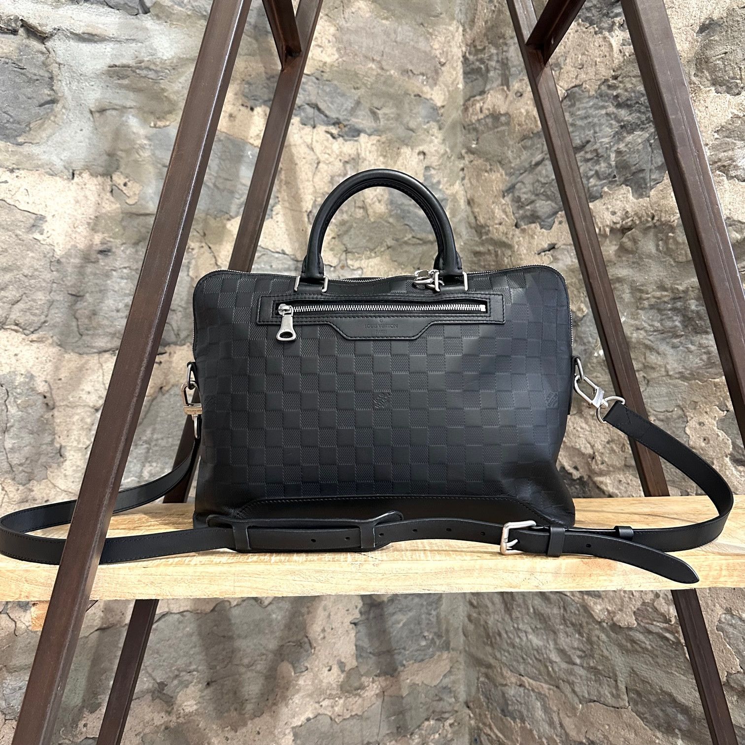 louis vuitton avenue soft briefcase