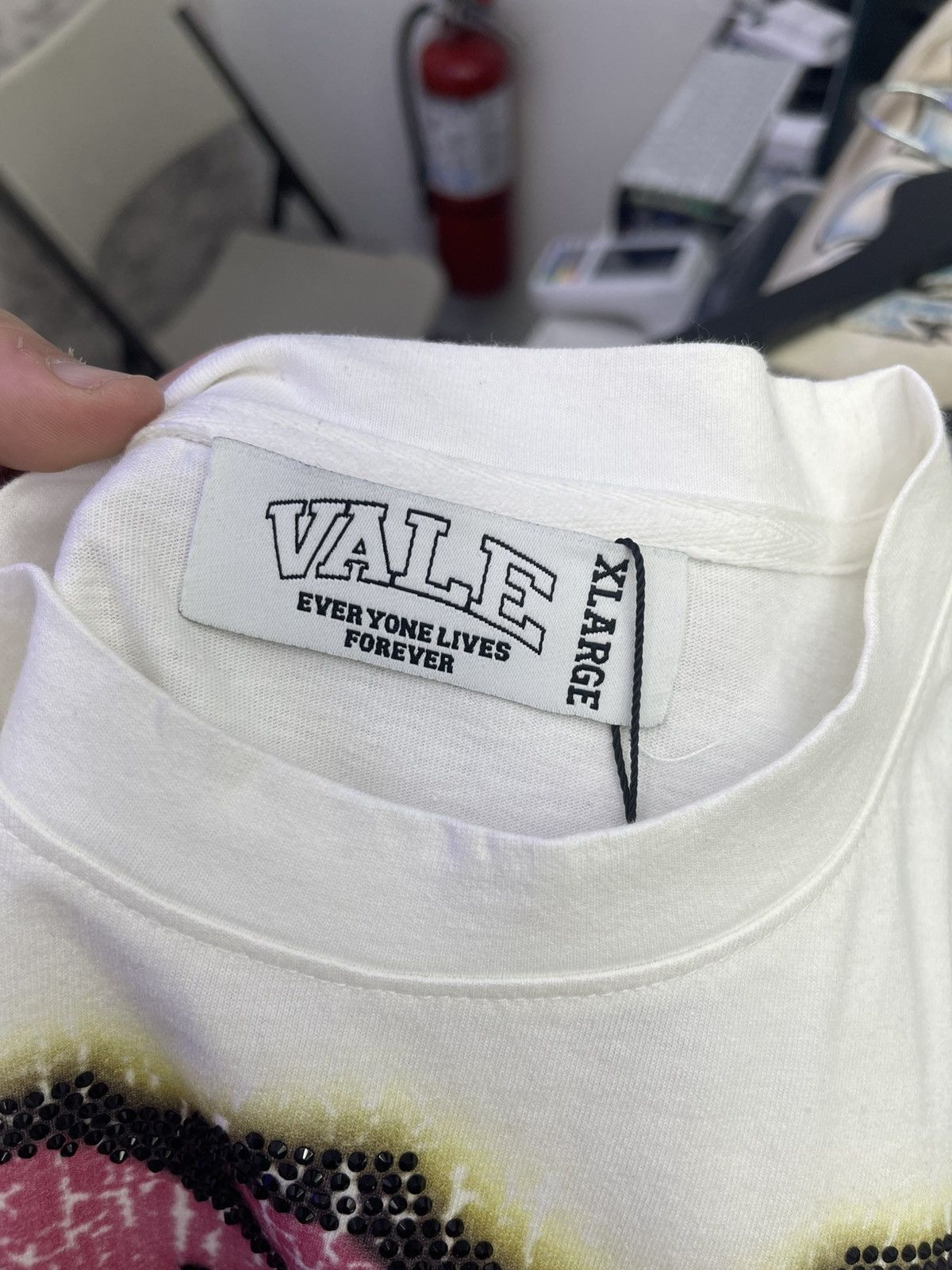 Vale Vale lives “bling big” tee (white) Size US XL / EU 56 / 4 - 3 Thumbnail