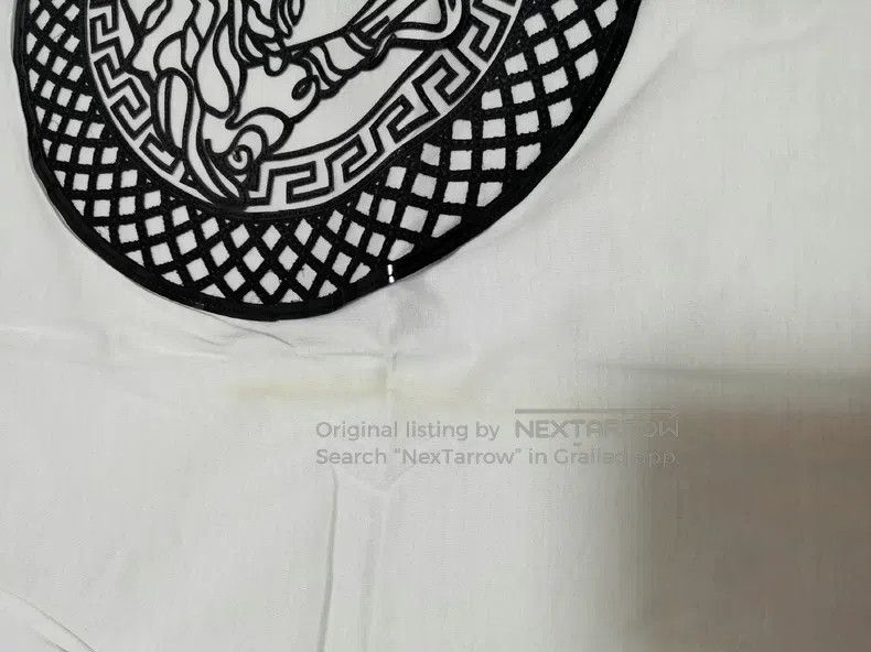 Versace Versace White short sleeves Size US L / EU 52-54 / 3 - 9 Thumbnail