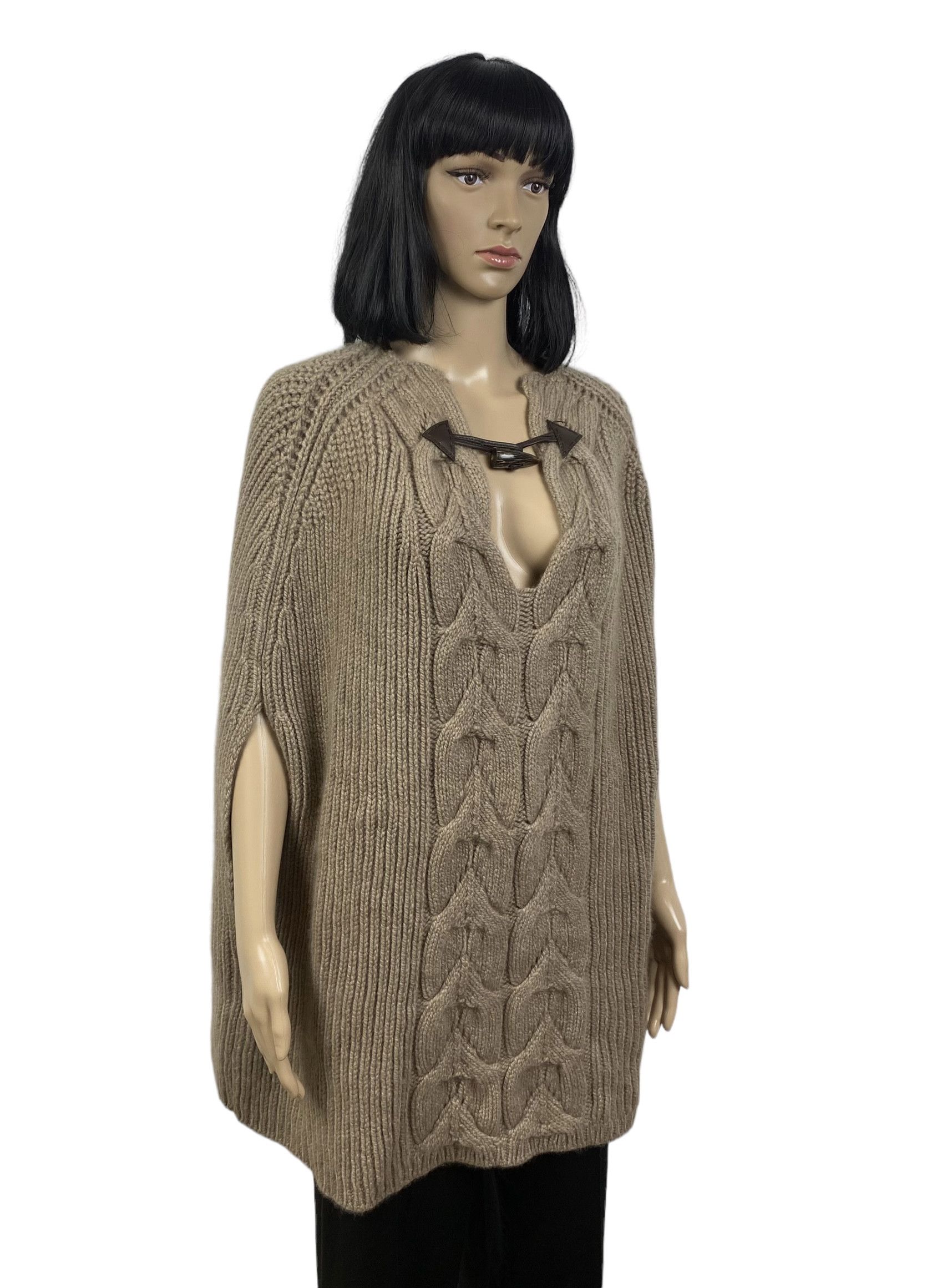 Designer fogal poncho jacket 100% cashmere size M Size M / US 6-8 / IT 42-44 - 4 Thumbnail
