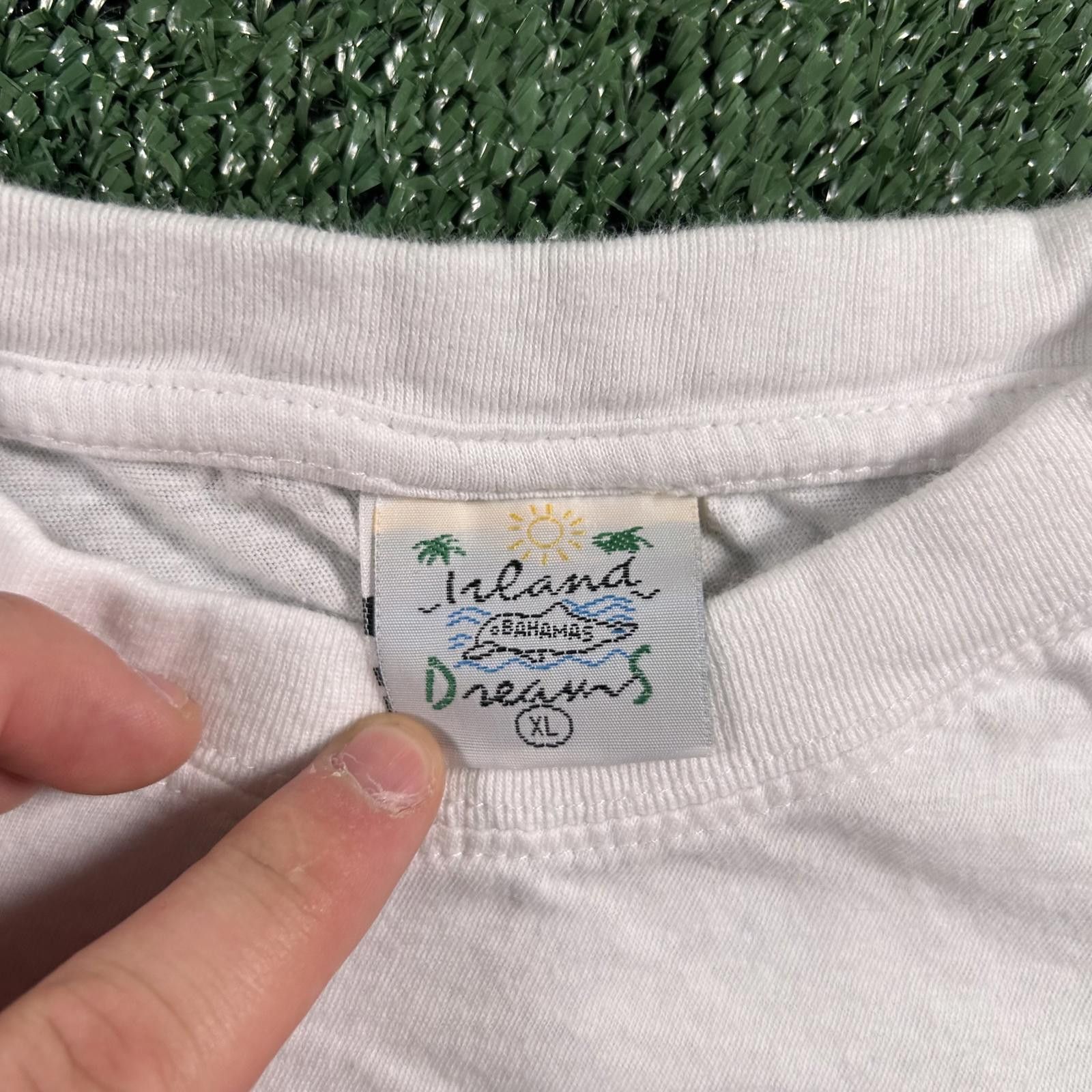 Other Island Dreams Bahamas Graphic T-Shirt. Boxy fit size XL Size US XL / EU 56 / 4 - 3 Thumbnail