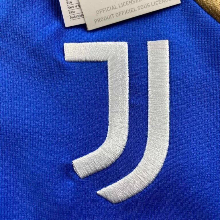 Adidas NEW Juventus 2021-22 Adidas Teamgeist Woven top size S Size US S / EU 44-46 / 1 - 3 Thumbnail
