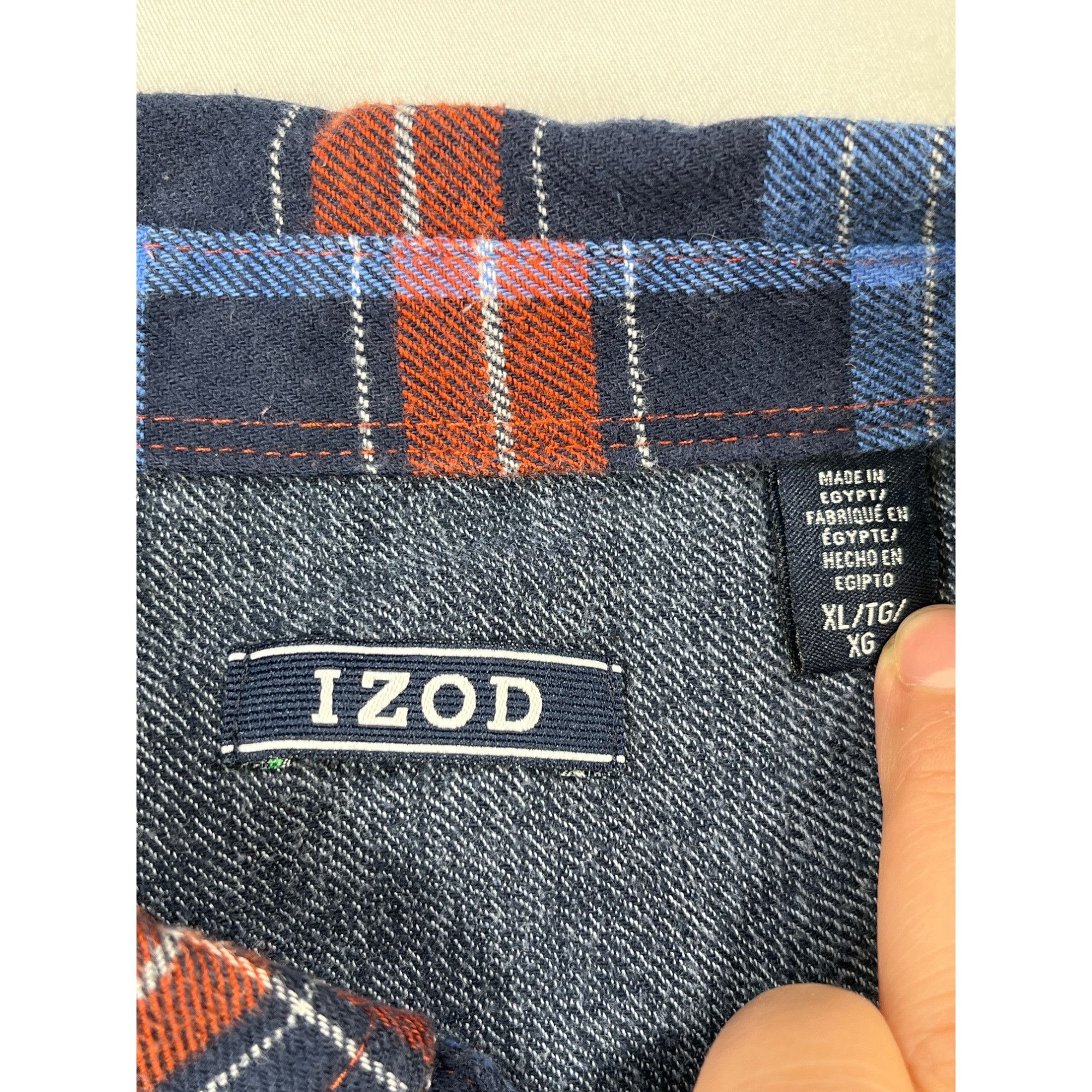 Izod IZOD SKU 7651Mens Red and Blue Plaid Button Down Long Sleeve Size US L / EU 52-54 / 3 - 9 Thumbnail