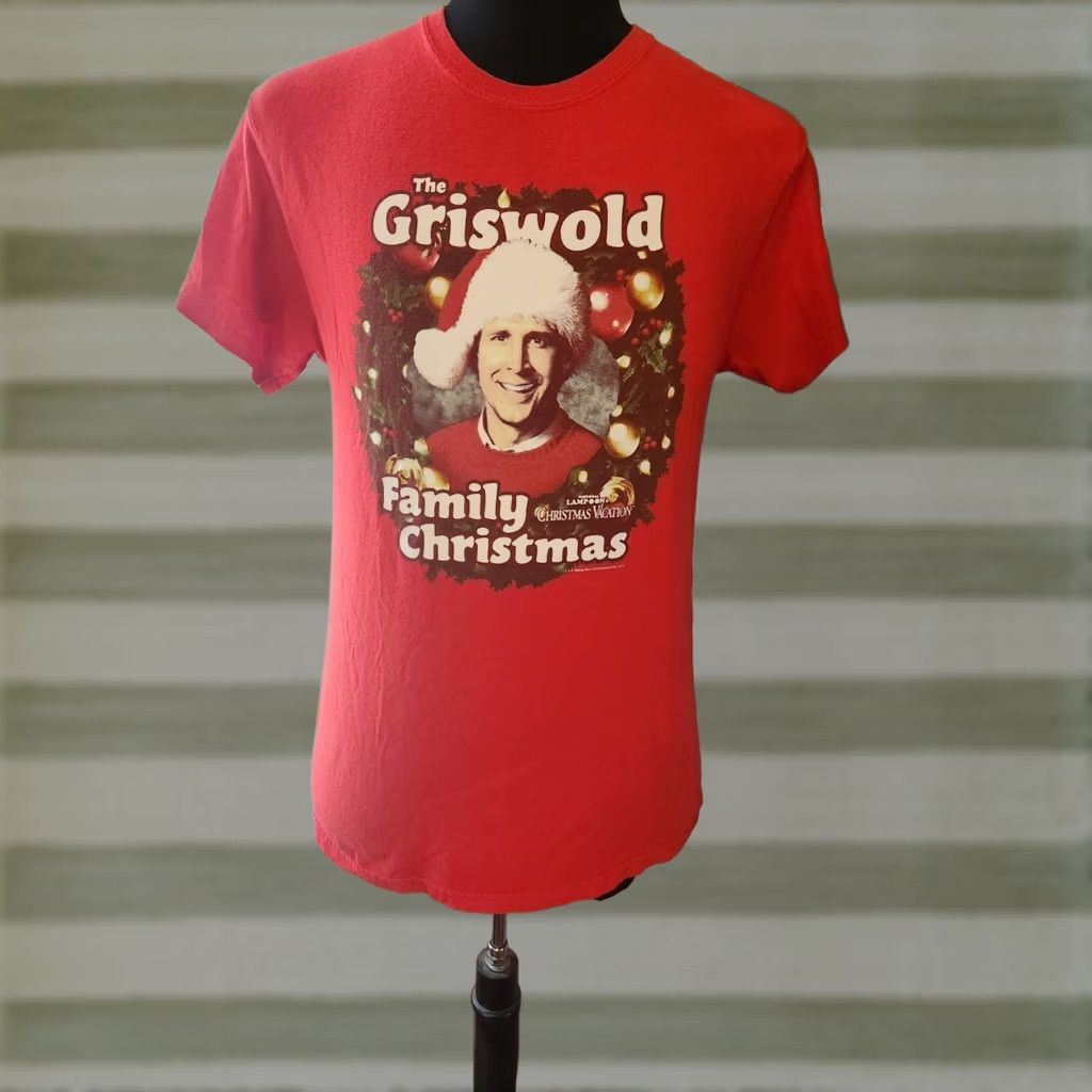 Gildan Griswold Family Christmas T Shirt Medium Red Adult Regular Cotton Crew Neck Short Sleeve Graphic Print Mens Christmas 80s Size US M / EU 48-50 / 2 - 1 Preview