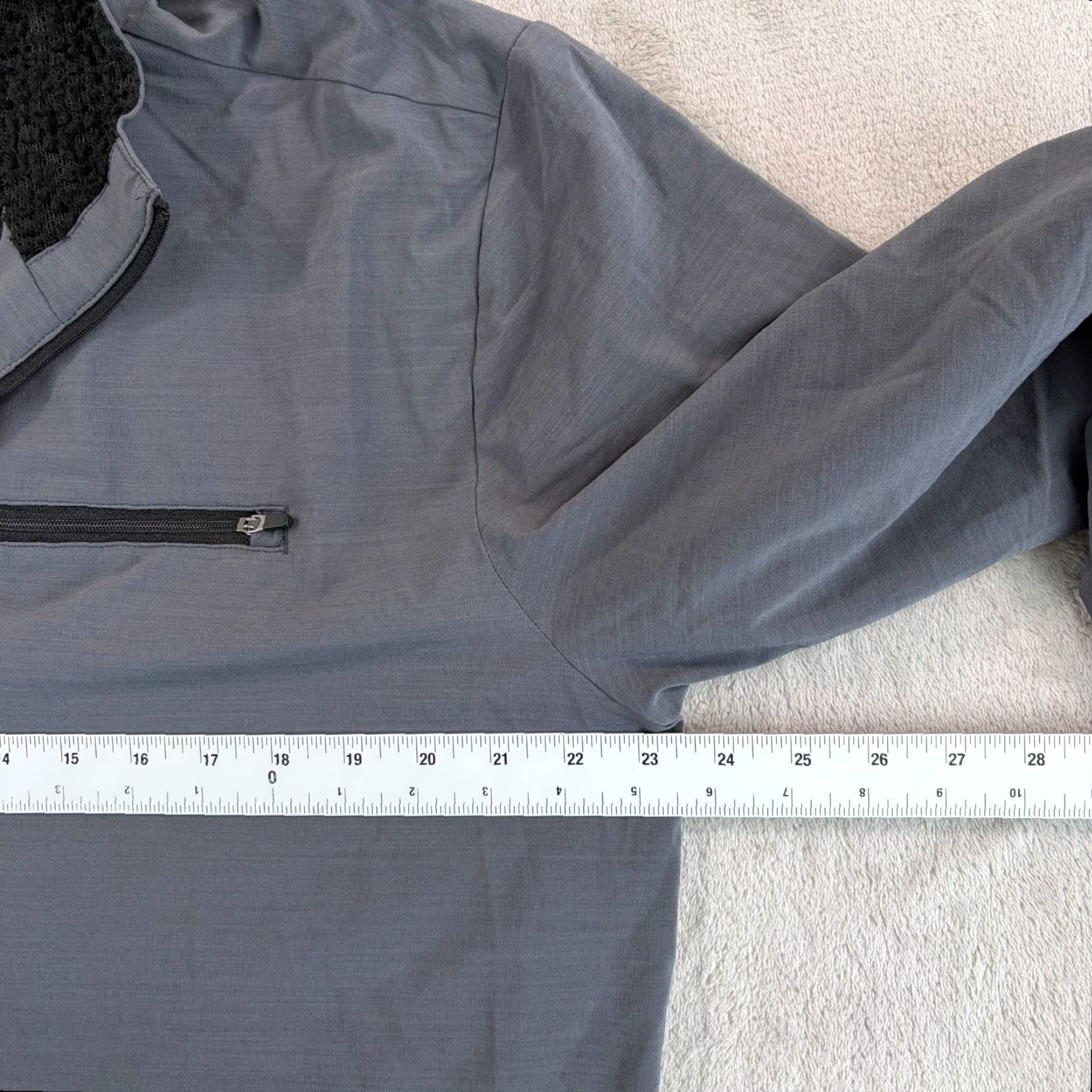 Vuori Vuori Palomar Insulated Jacket Men's XL Gray Polartec Lined Windbreaker Quick Dry 4-way stretch Polartec Alpha N/A Size US XL / EU 56 / 4 - 6 Thumbnail