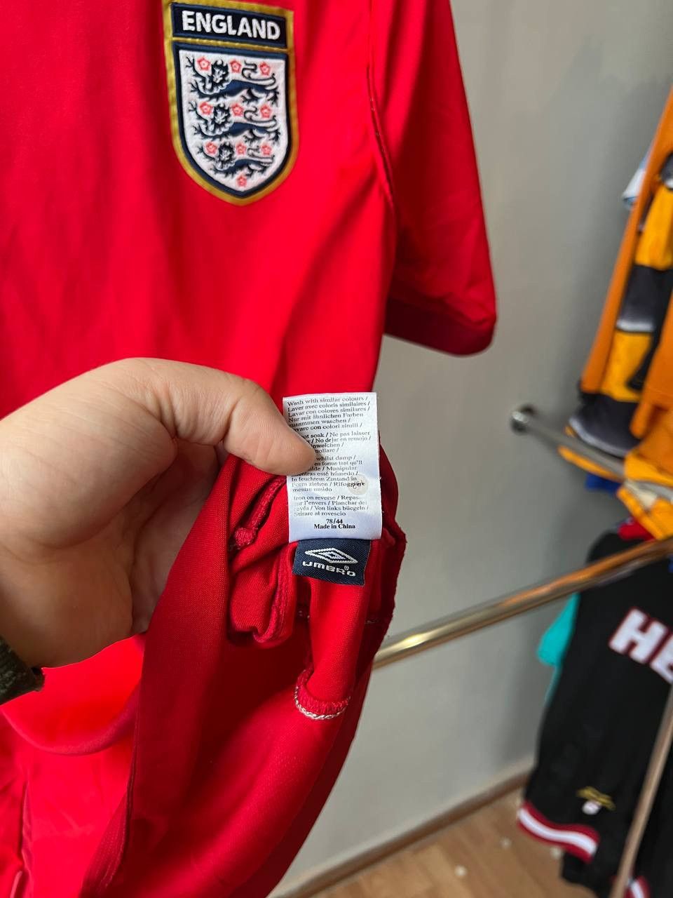 Umbro 2006/08 ENGLAND TEAM #4 GERRARD SOCCER JERSEY SHIRT SIZE S Size US S / EU 44-46 / 1 - 11 Thumbnail