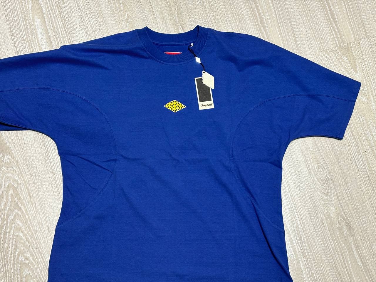 Other Divention t-shirt Size US L / EU 52-54 / 3 - 1 Preview
