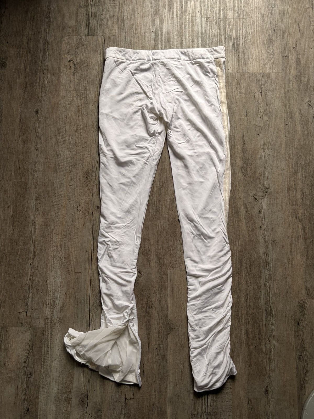 Gucci F/W 2004 Gucci by Tom Ford White satin trousers w/ bow trim Size 32" / US 10 / IT 46 - 5 Thumbnail