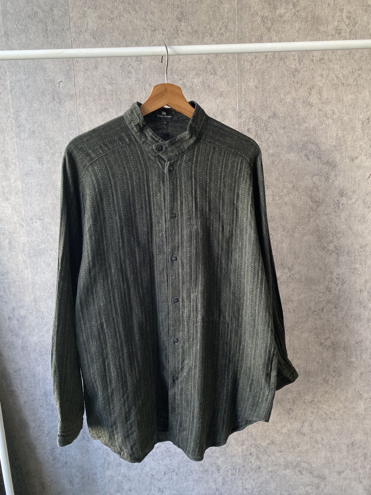 Issey Miyake 80’s Issey Miyake Hamilton Design Mandarin Collar Shirt Size US L / EU 52-54 / 3 - 1 Thumbnail