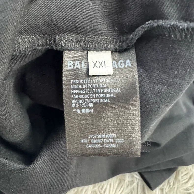 Balenciaga Balenciaga Mastercard short-sleeve Size US XXL / EU 58 / 5 - 6 Thumbnail