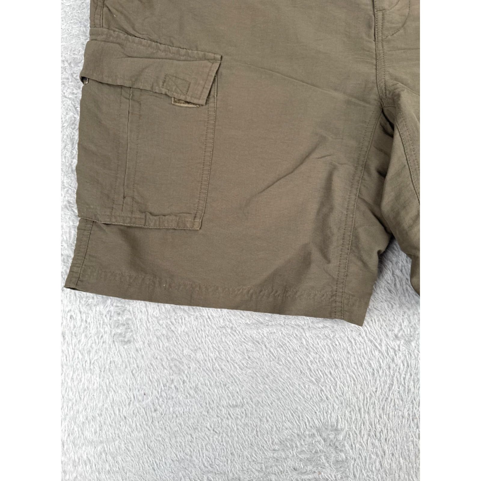 The North Face The North Face Shorts Men Large Beige Nylon Cargo 100% Read Me Size US 33 - 3 Thumbnail