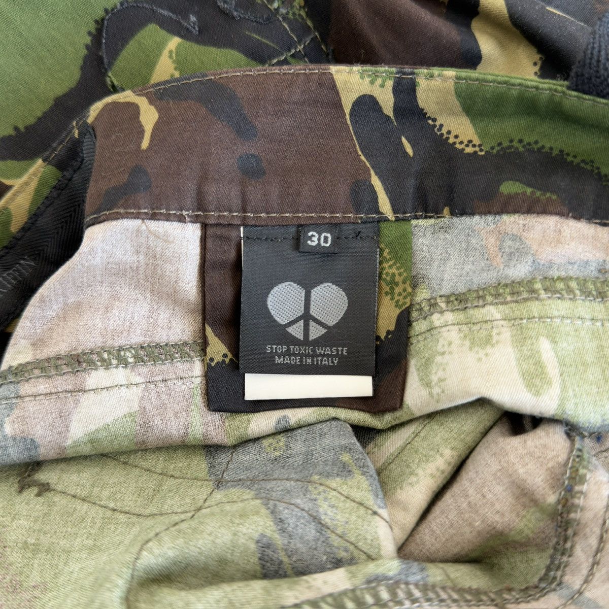 Griffin Blade Cut Distressed British Camo Pants Size US 30 / EU 46 - 9 Thumbnail