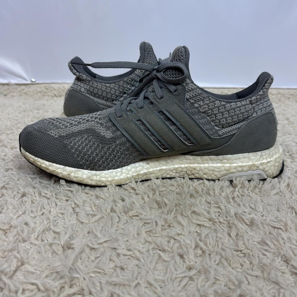 Adidas Adidas Ultra Boost 5.0 DNA Gray White Sneakers Size 9 Men’s Size US 9 / EU 42 - 8 Thumbnail