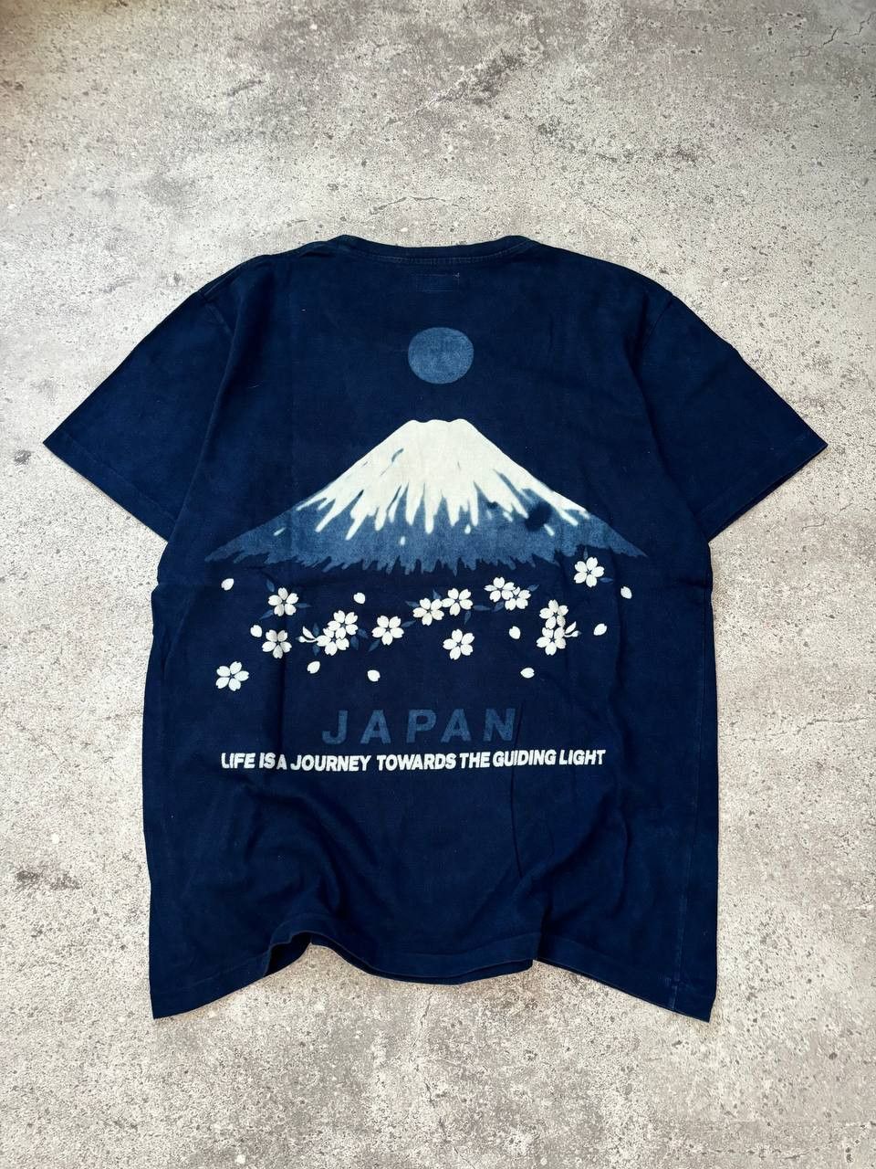 Blue Blue Japan Japan “Life is a journey towards the guiding LIGHT “ Size US L / EU 52-54 / 3 - 1 Thumbnail