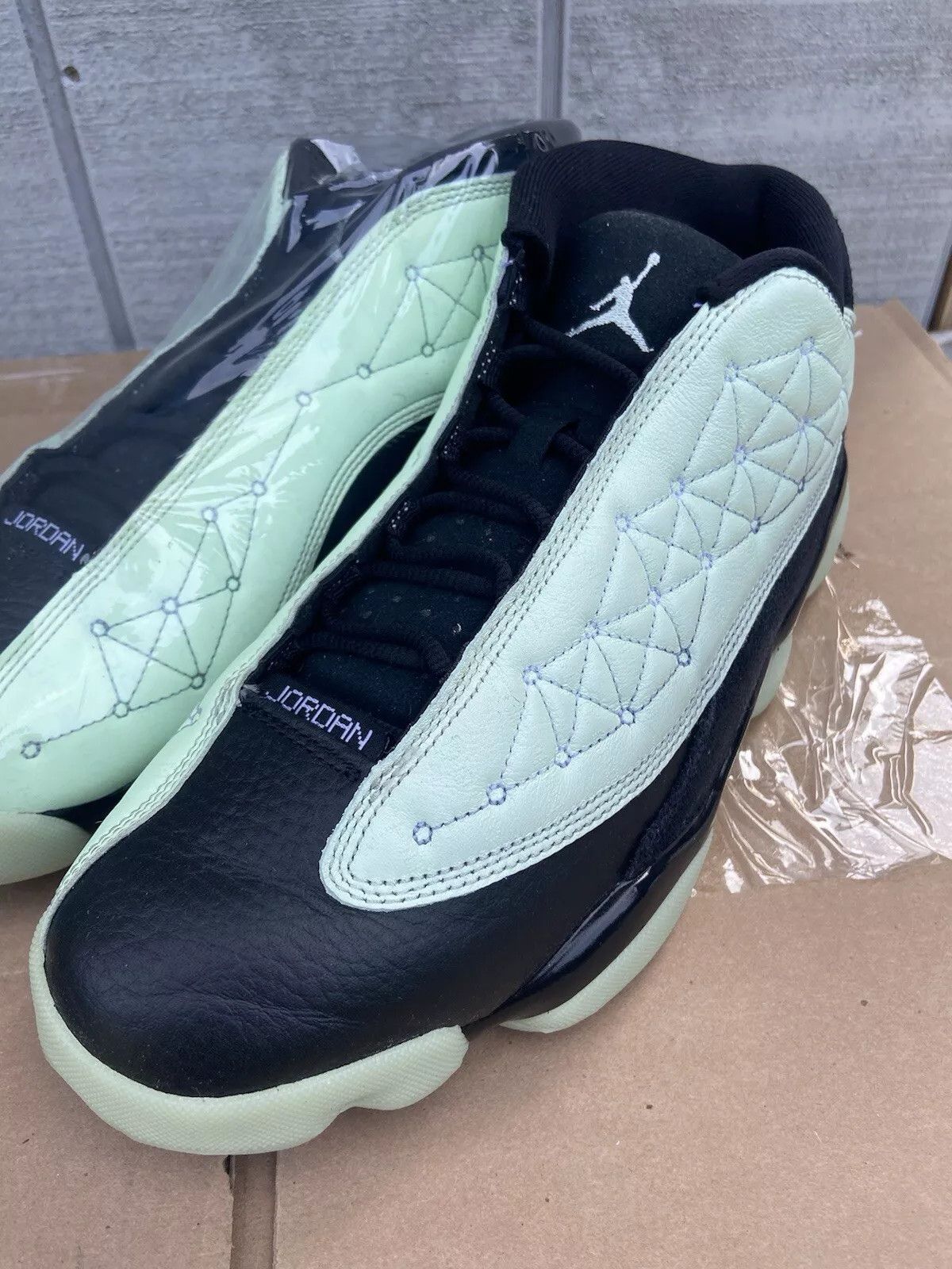 Nike Nike Air Jordan 13 Retro Low Single's Day 2021 11m/ 12.5w Size US 11 / EU 44 - 5 Thumbnail