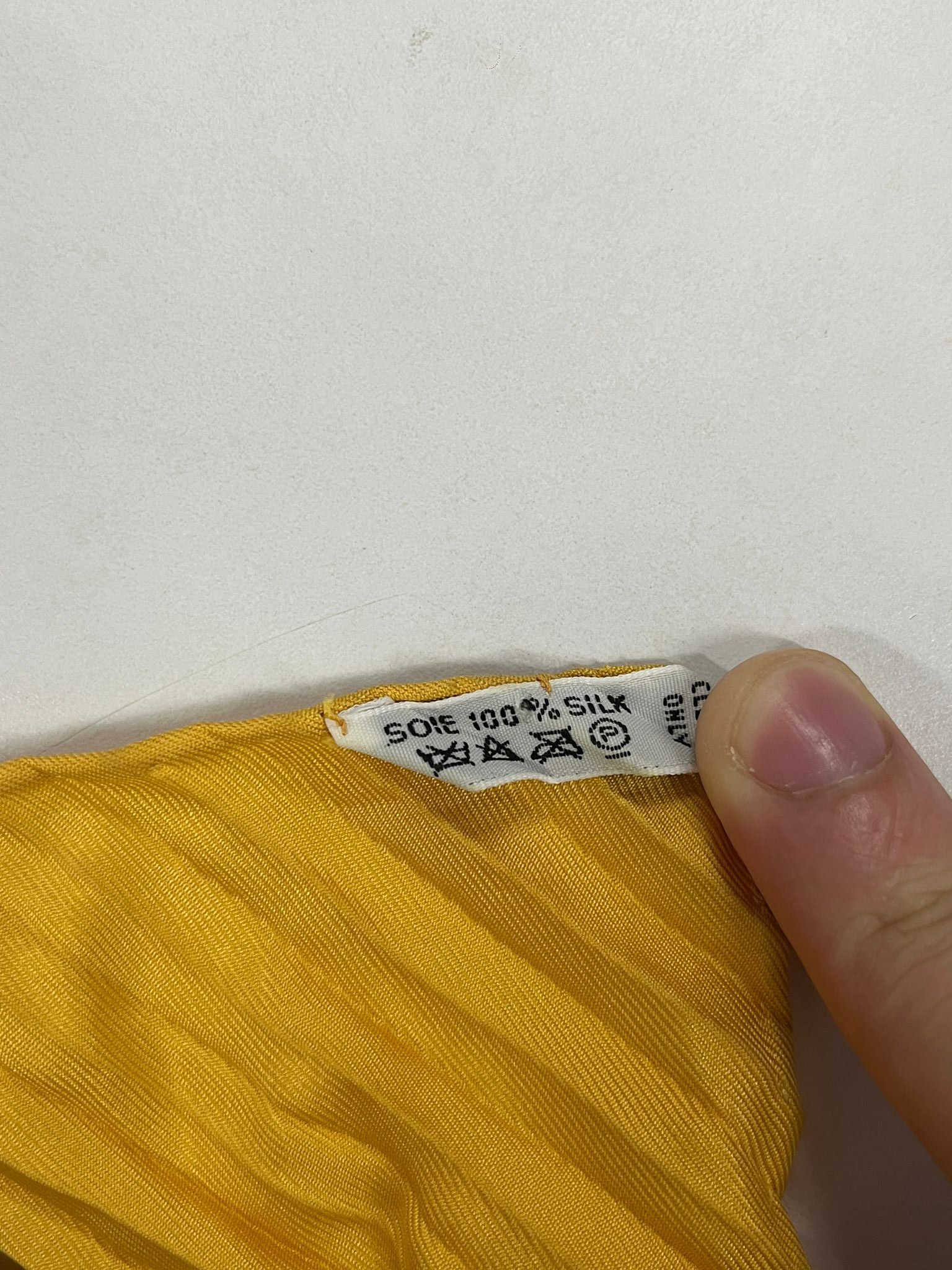 Hermes Hermes Yellow Plisse Scarf Size ONE SIZE - 5 Thumbnail