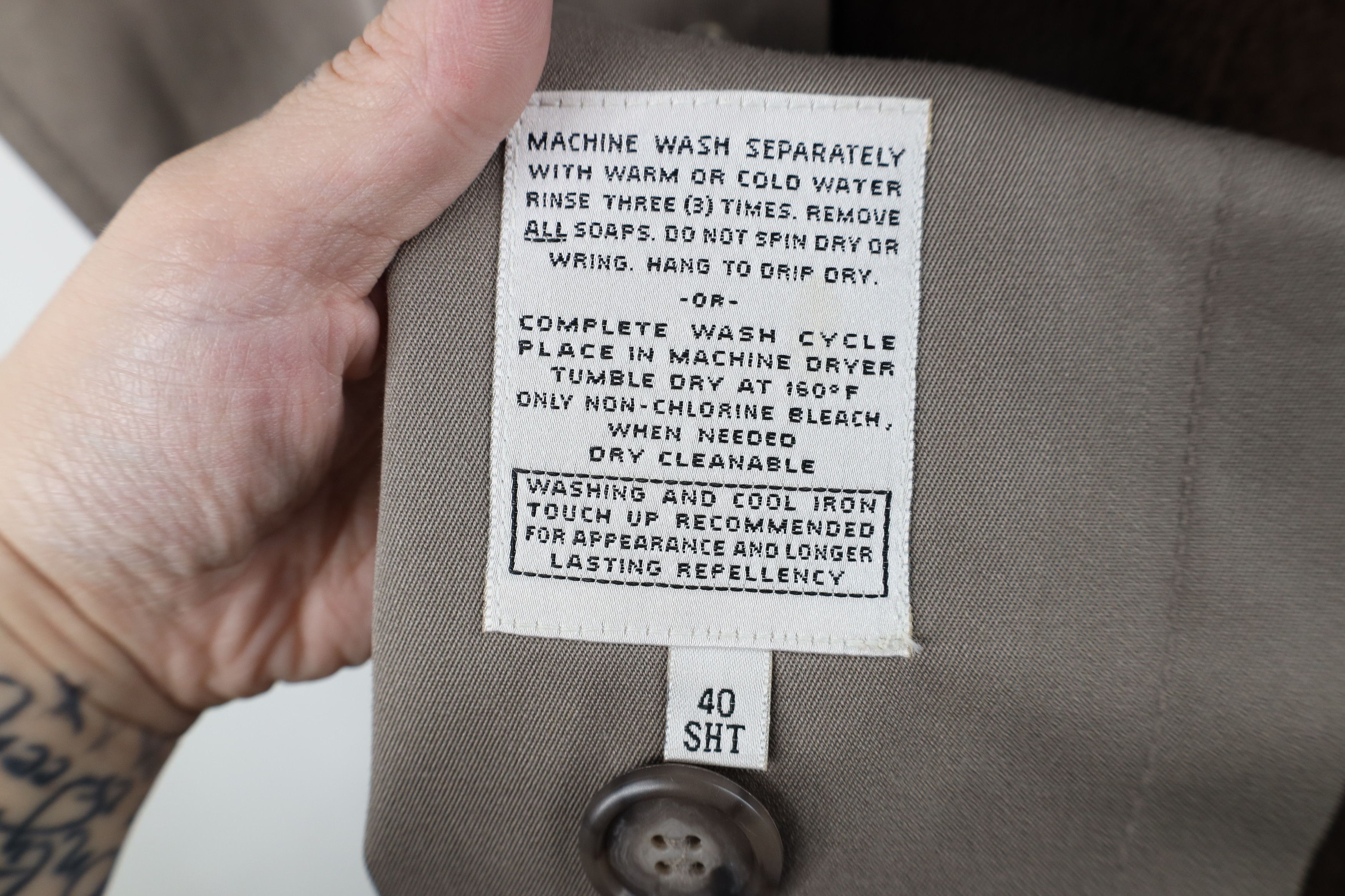 Vintage Vintage 90s Streetwear Belted Trench Coat Rain Jacket Gray Size US XL / EU 56 / 4 - 12 Thumbnail