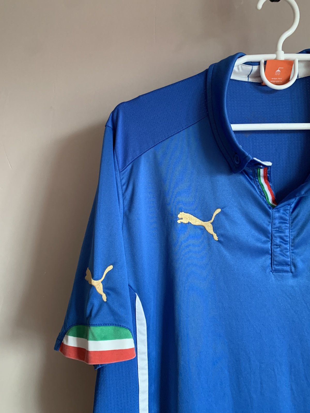 Puma Italy 2014 2015 World Cup puma soccer football jersey Size US L / EU 52-54 / 3 - 3 Thumbnail