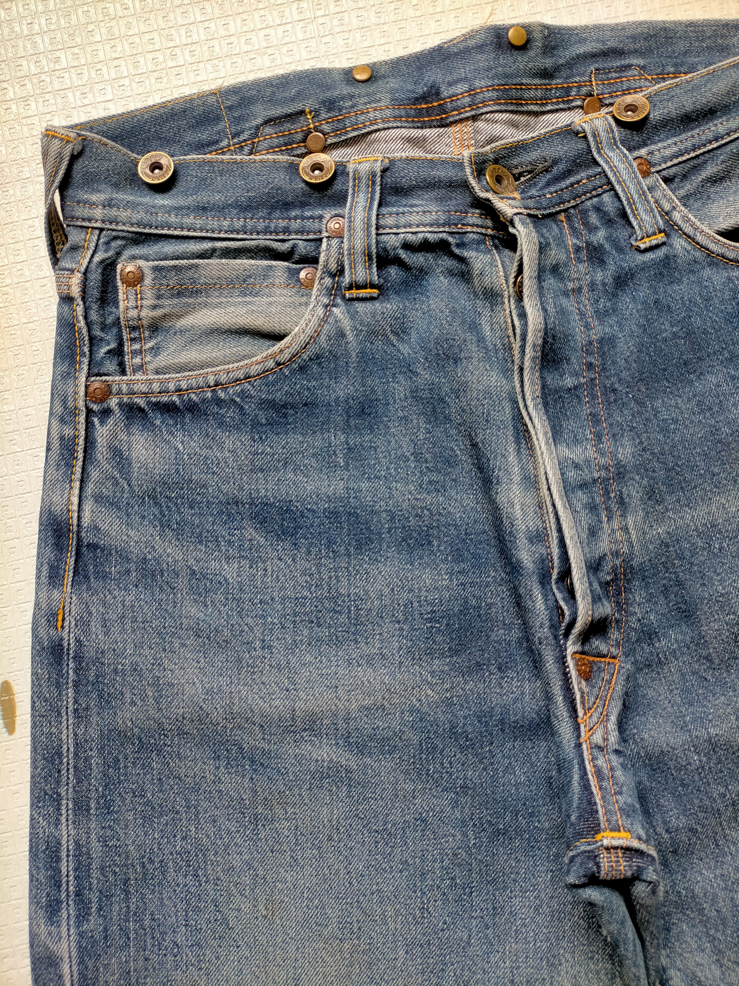 Evisu Vintage Evis Cowboy Japan Selvedge Buckleback Jeans Size US 31 - 7 Thumbnail
