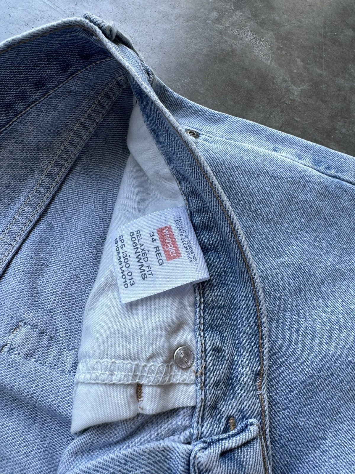 Wrangler Vintage 90’s/00’s Wrangler Light Denim Jean Shorts Size US 34 / EU 50 - 3 Thumbnail