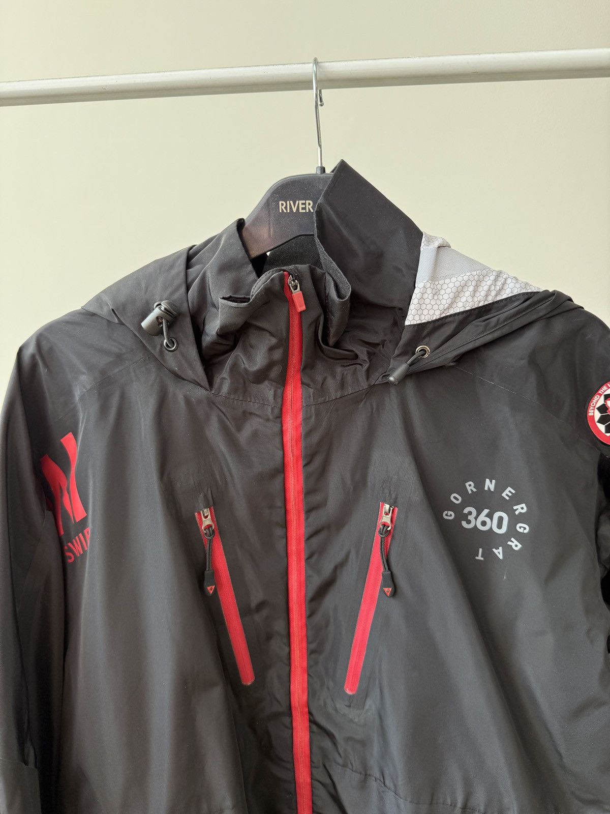 Other Vintage SWIB Gornergrat 360 Jacket Hooded Waterproof Outdoor Size US XXL / EU 58 / 5 - 6 Thumbnail