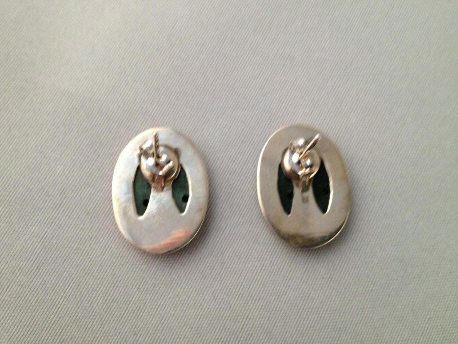 Designer Sterling Oval Chinese Carved Jade Earrings Alberto Juan Size ONE SIZE - 4 Thumbnail