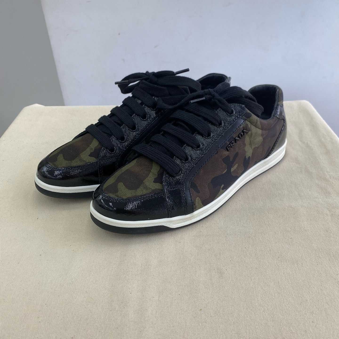 Prada Prada Camouflage Low-Top Sneakers Size 35.5 Size US 5.5 / IT 35.5 - 1 Thumbnail