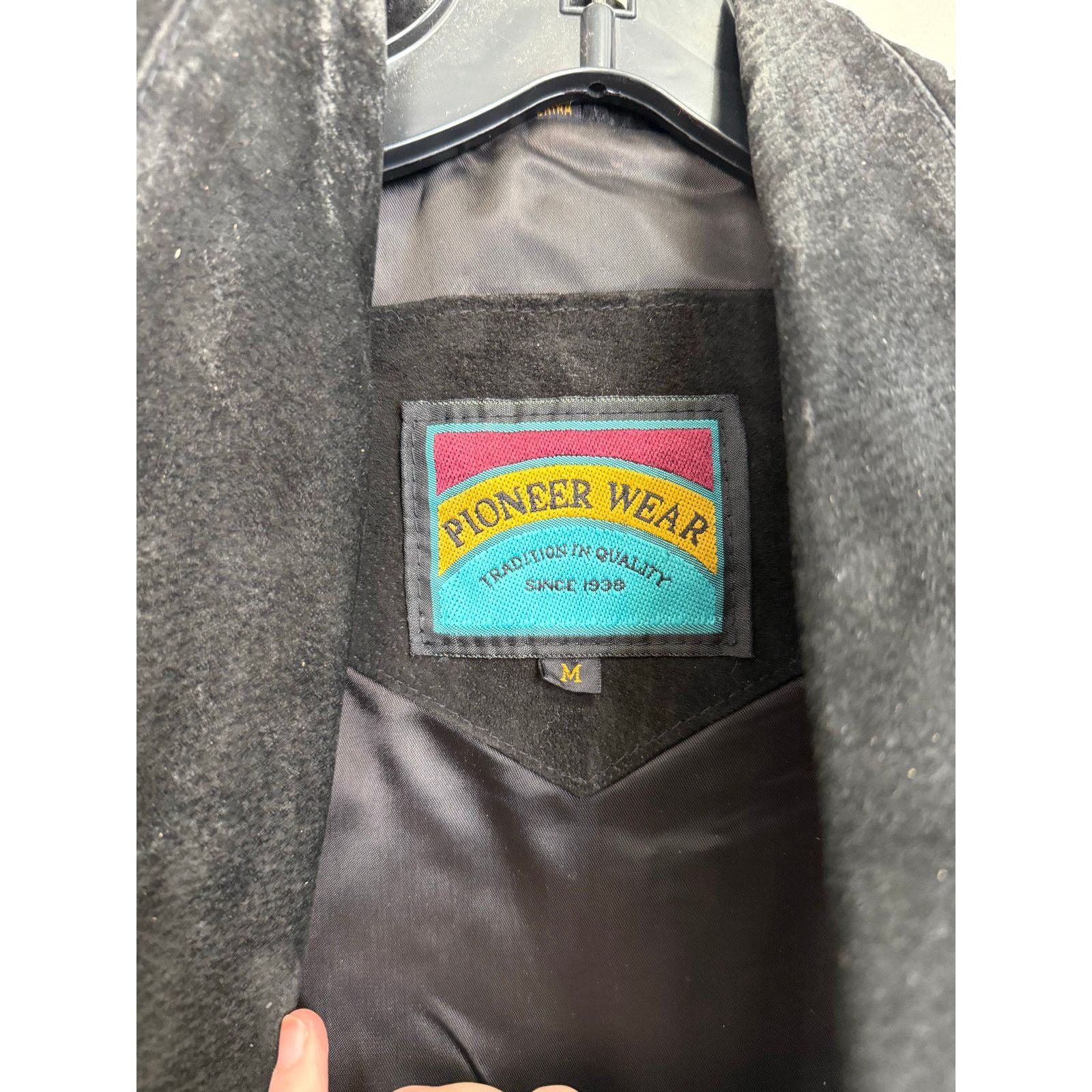Vintage Vintage Pioneer Wear Black Suede Leather Jacket Sz Med GS Size M / US 6-8 / IT 42-44 - 4 Thumbnail
