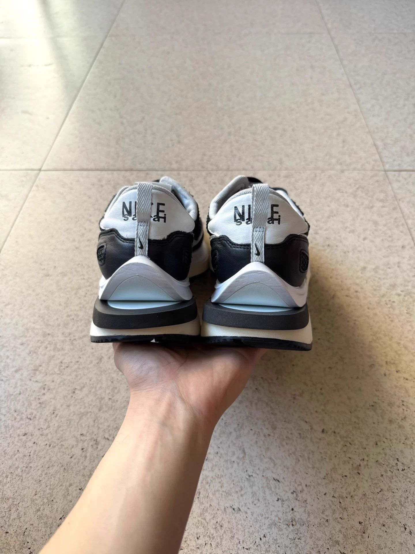 Nike sacai vaporwaffle black white 46 lightly worn Size US 13 / EU 46 - 4 Thumbnail