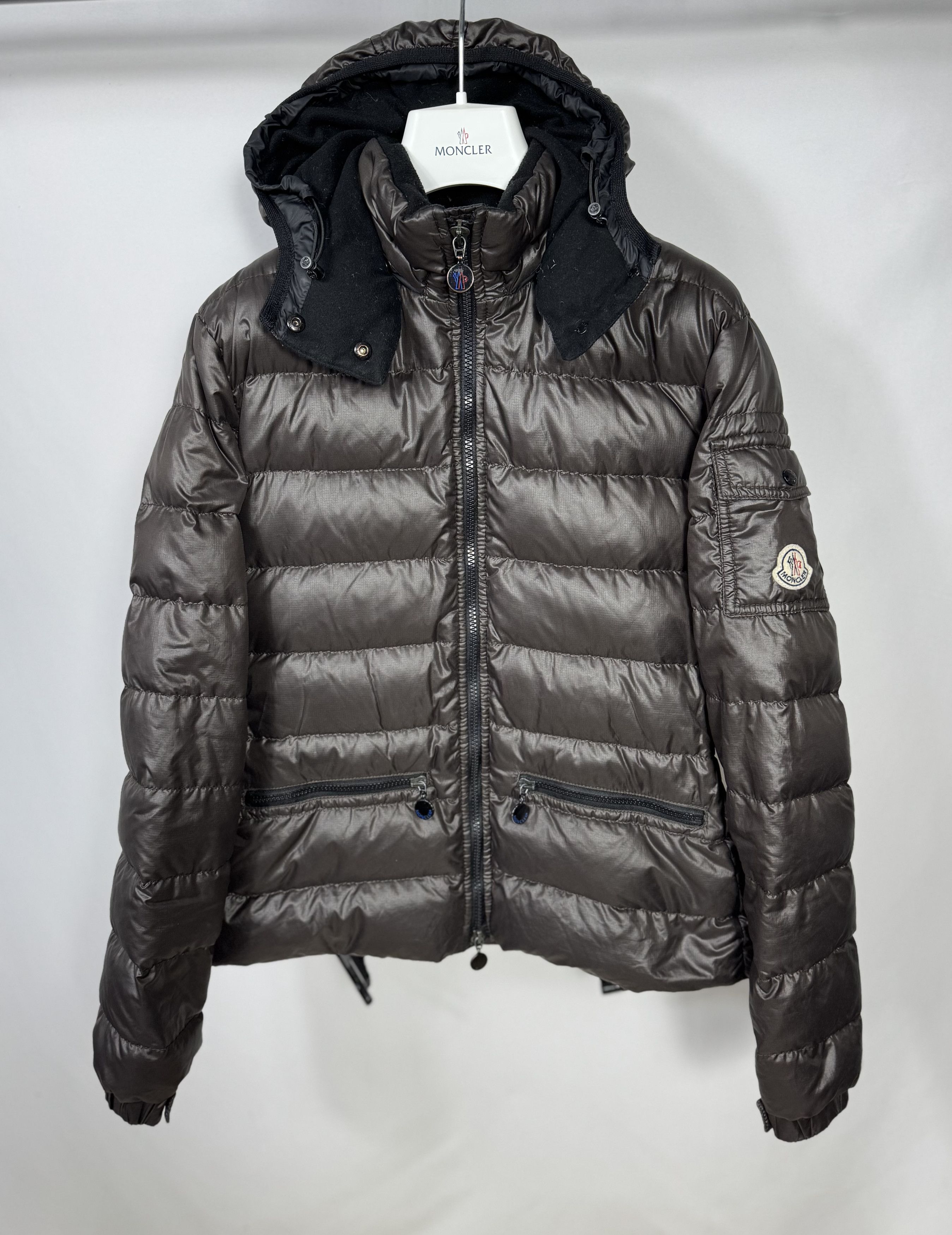 Moncler Moncler Bea Jacket Size M / US 6-8 / IT 42-44 - 2 Thumbnail