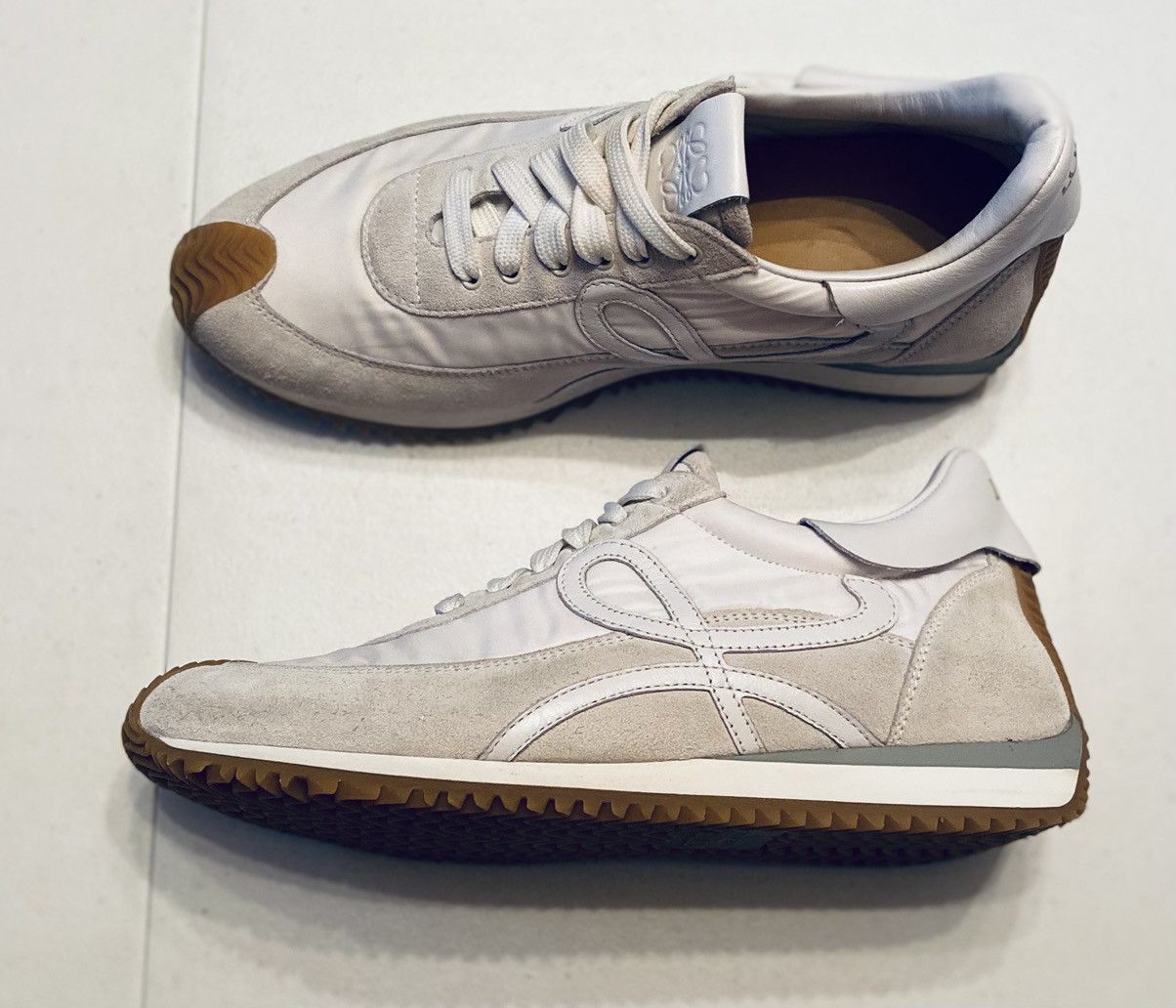 Loewe Loewe 🇮🇹 Flow Retro Runner Sneakers White Techno Suede 9 US Size US 9 / IT 39 - 7 Thumbnail