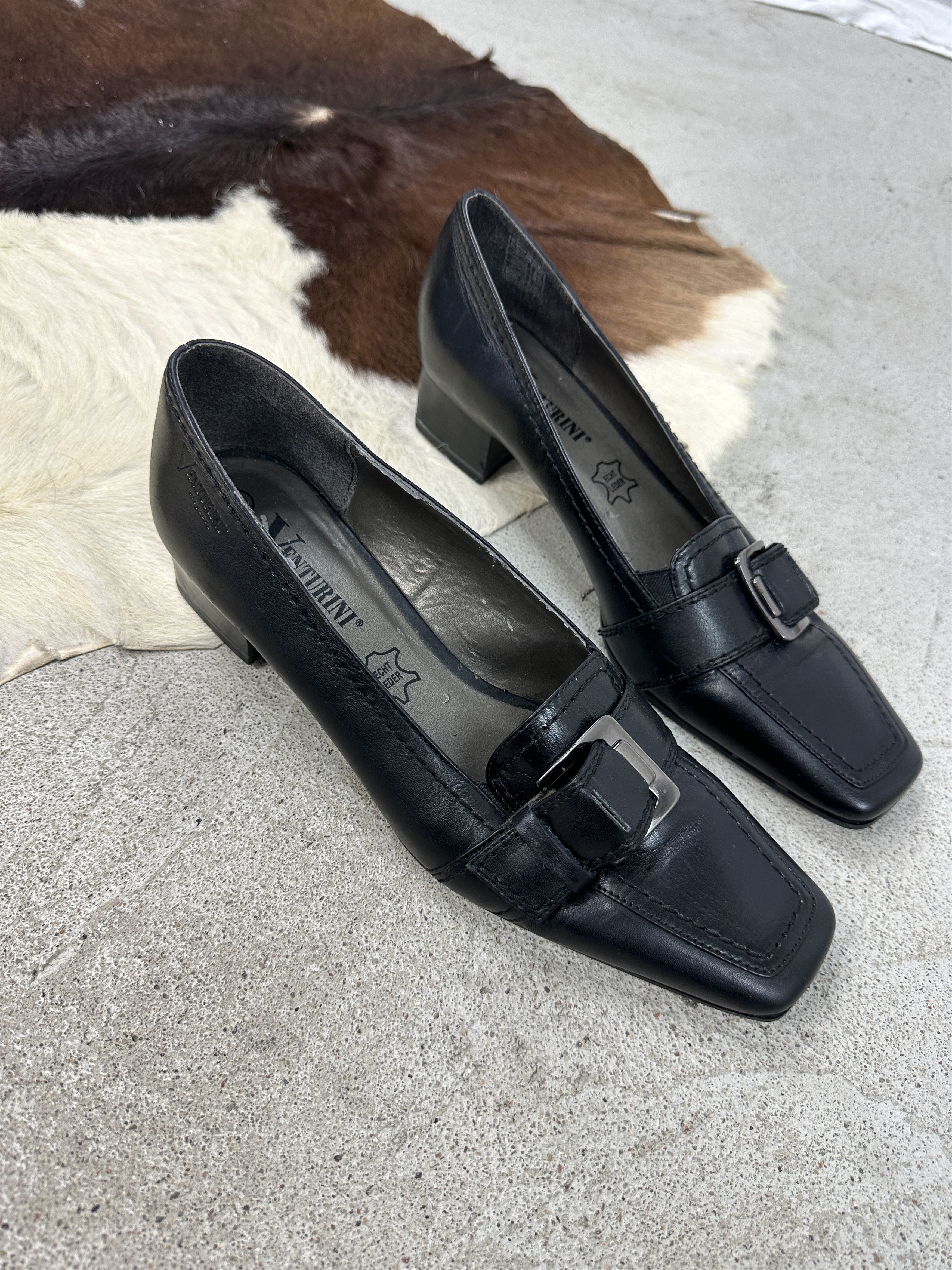 Vintage Vintage Avant Garde Leather 00s Buckled Moccasins Size US 10 / IT 40 - 1 Thumbnail