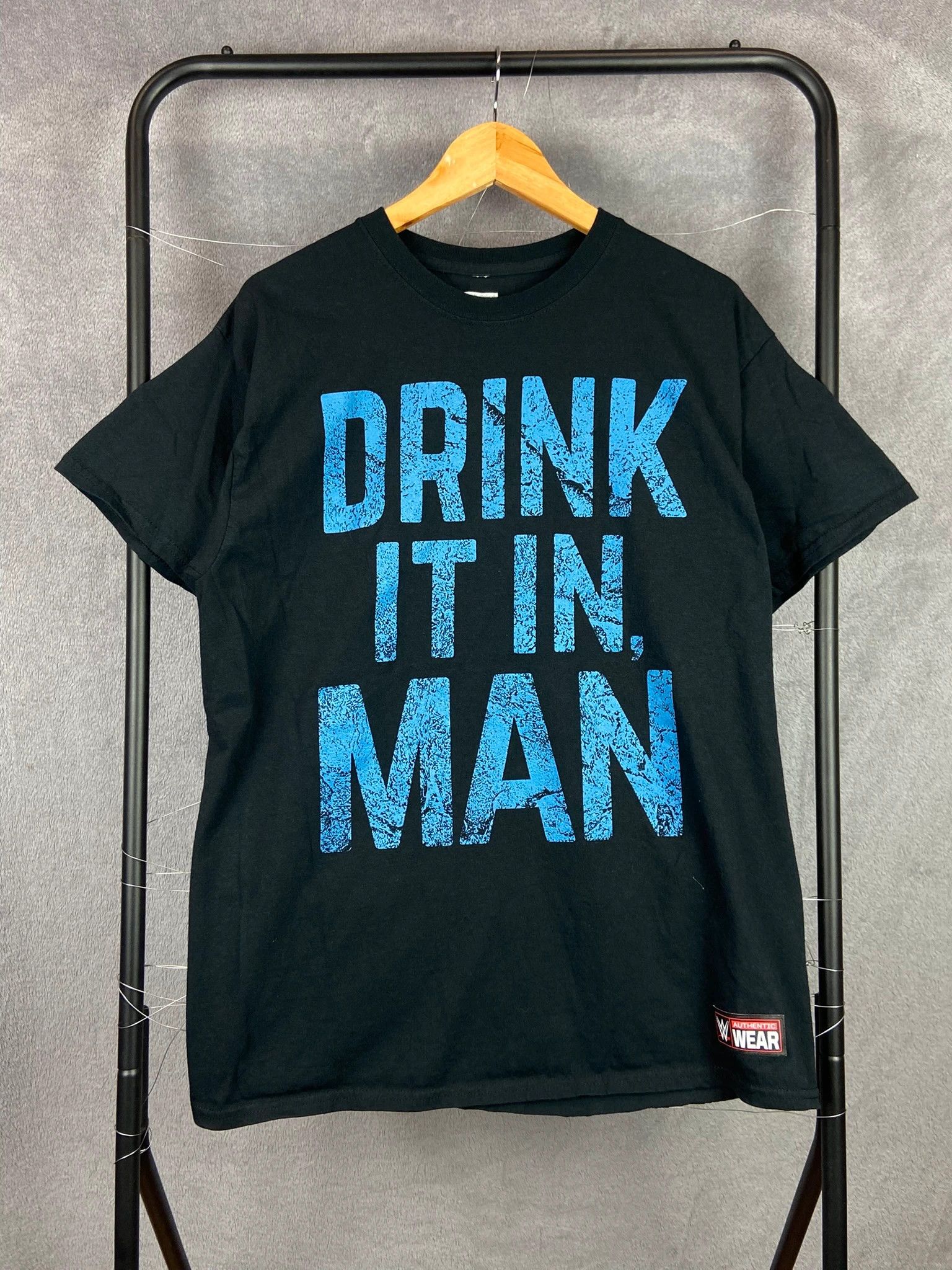 WWE WWE t-shirt Drink It In Man wrestling graphic tee Size US XL / EU 56 / 4 - 1 Thumbnail