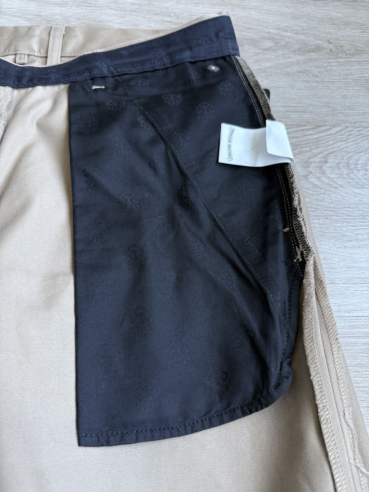 Chrome Hearts Chrome hearts chino pants size 32 preowned Size US 32 / EU 48 - 16 Thumbnail