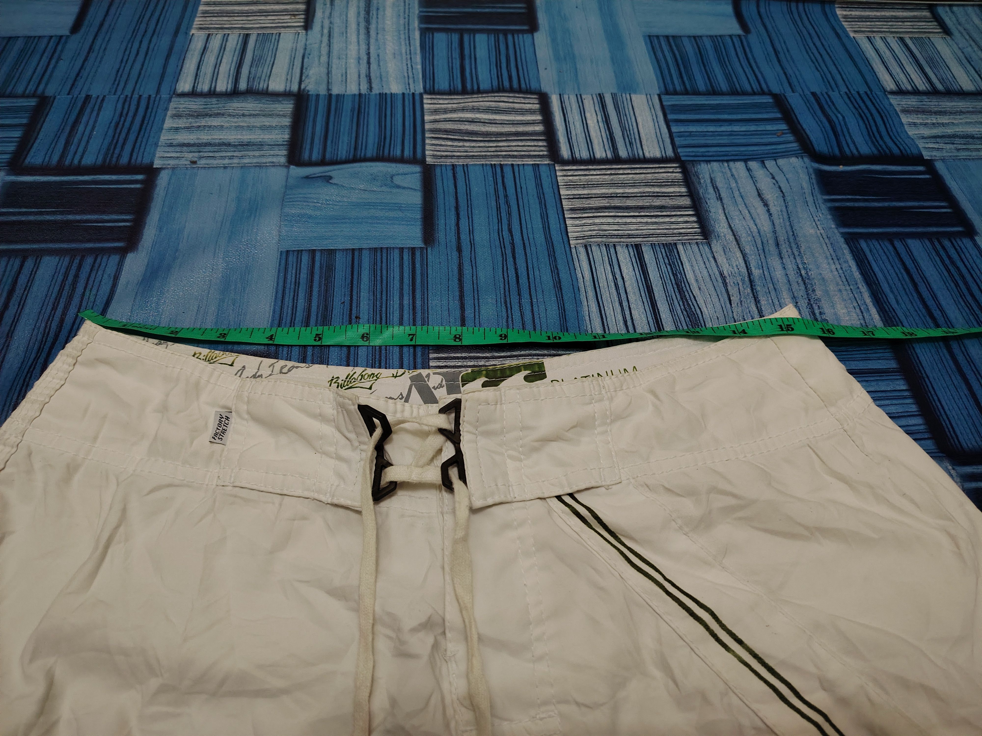 Billabong vtg billabong short Pants Size US 31 - 25 Thumbnail